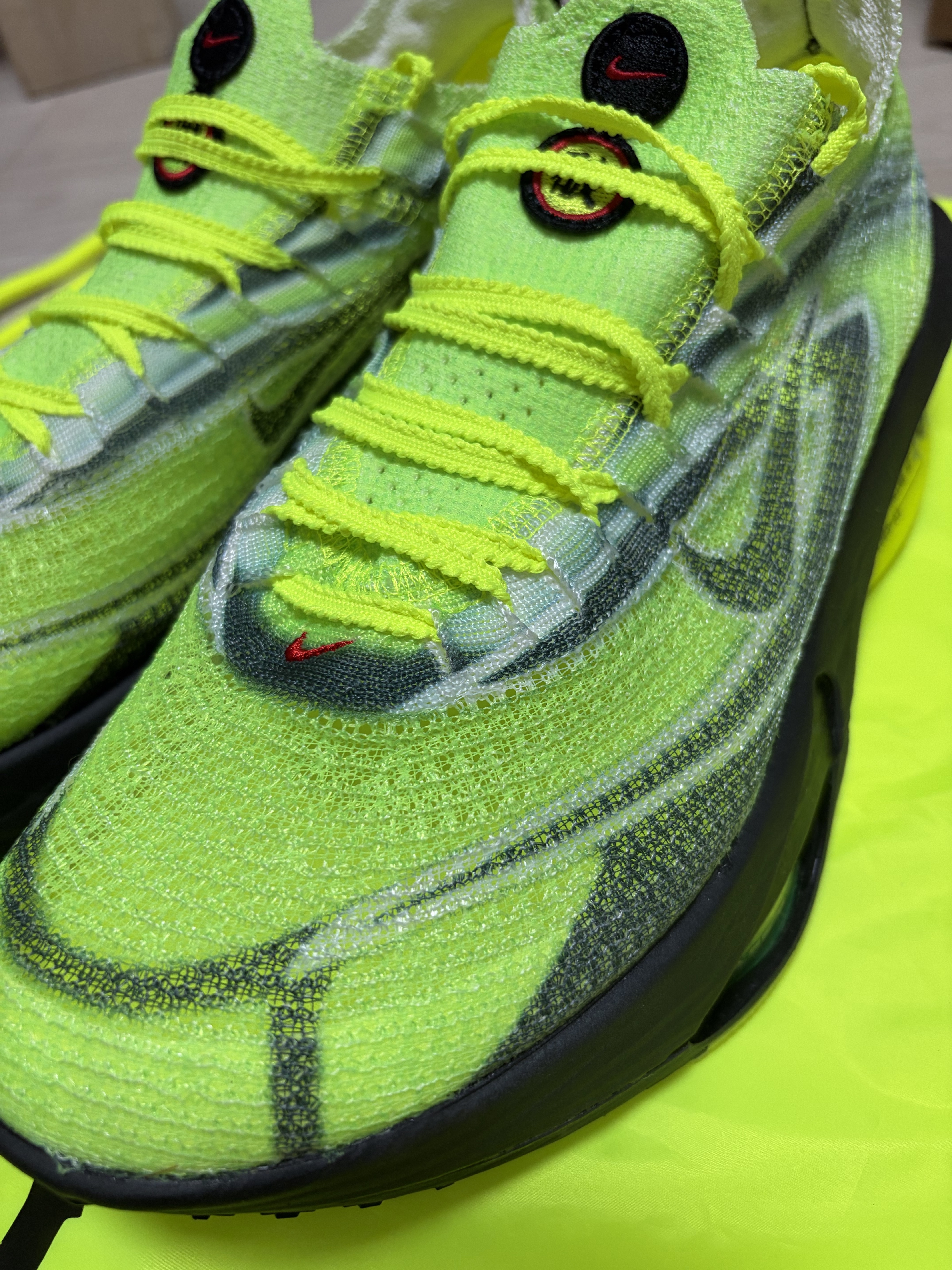 Nike Air Zoom Alphafly Next% 3 Multicolor Volt 착용 스타일 - 1