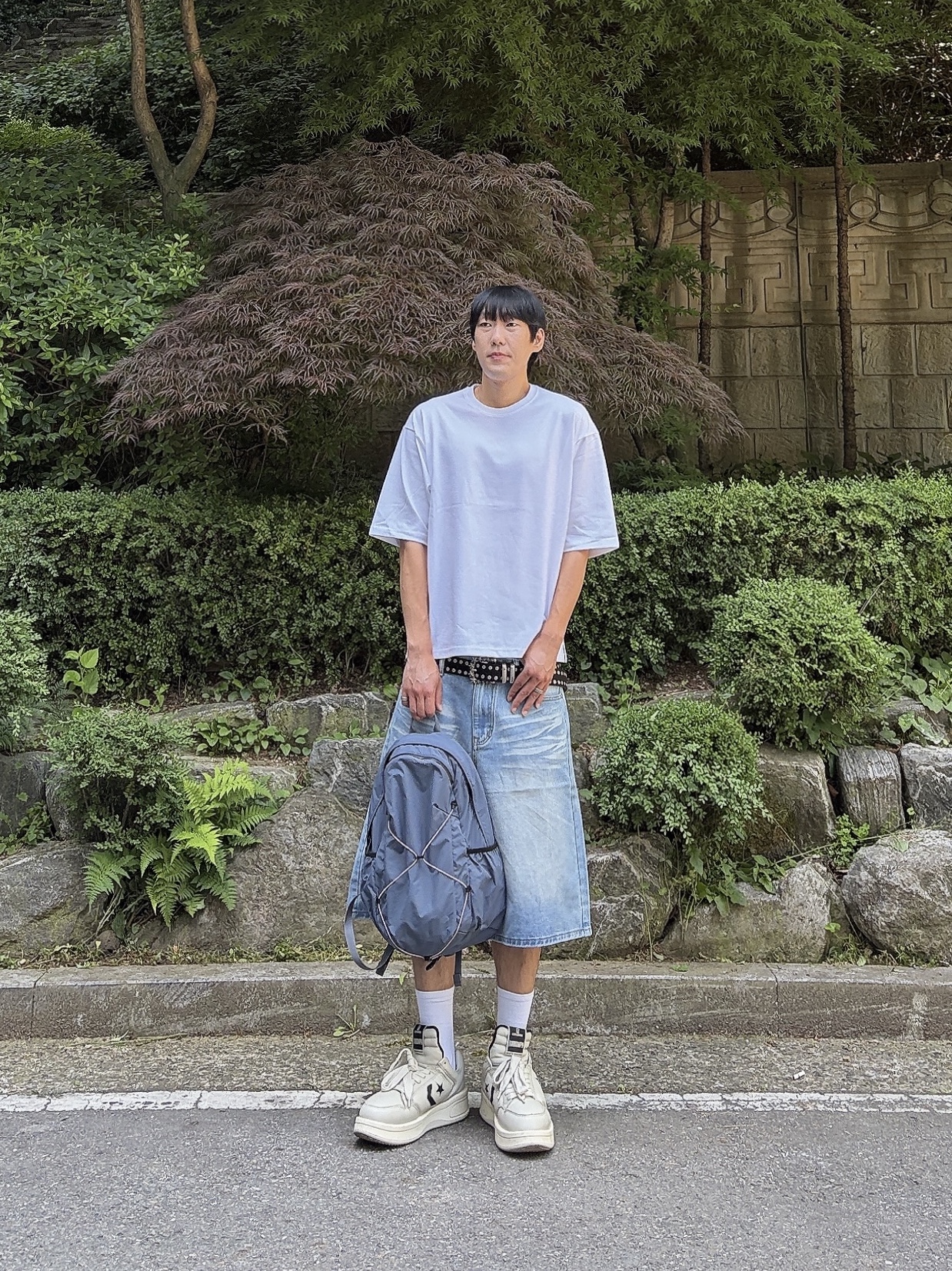 [KREAM 단독] MAZIUNTITLED Roam Pack Dusty Blue 착용 스타일 - 1
