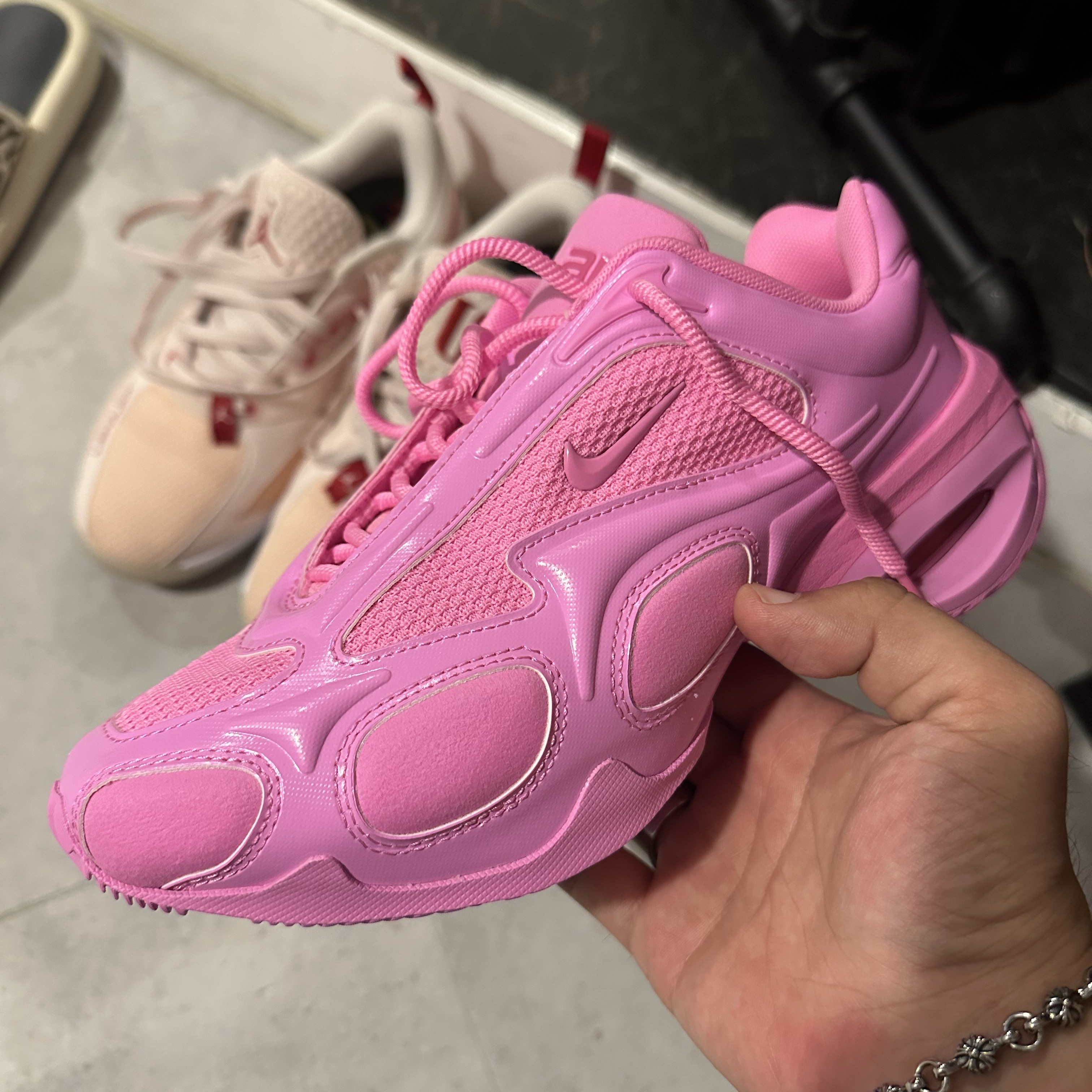 (W) Nike Air Max Muse Pink Spell Pink Glow 착용 스타일