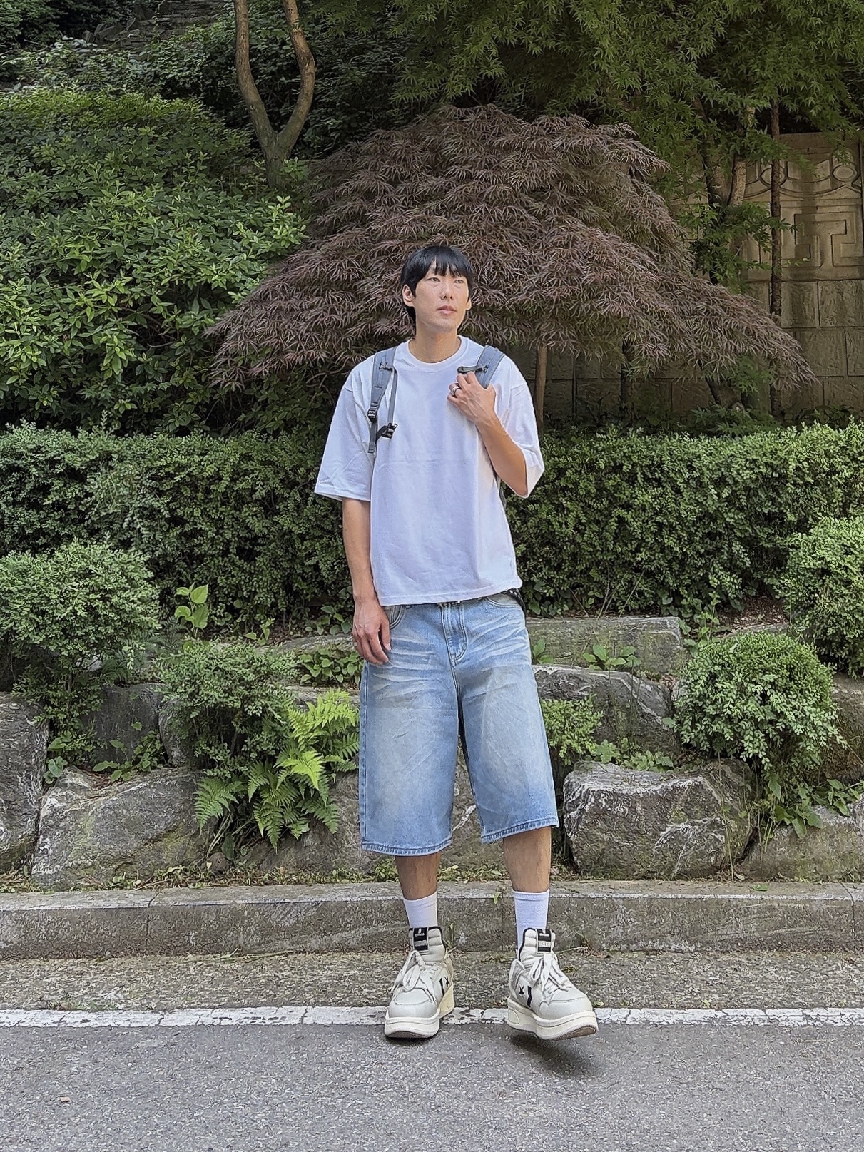 [KREAM 단독] MAZIUNTITLED Roam Pack Dusty Blue 착용 스타일 - 2