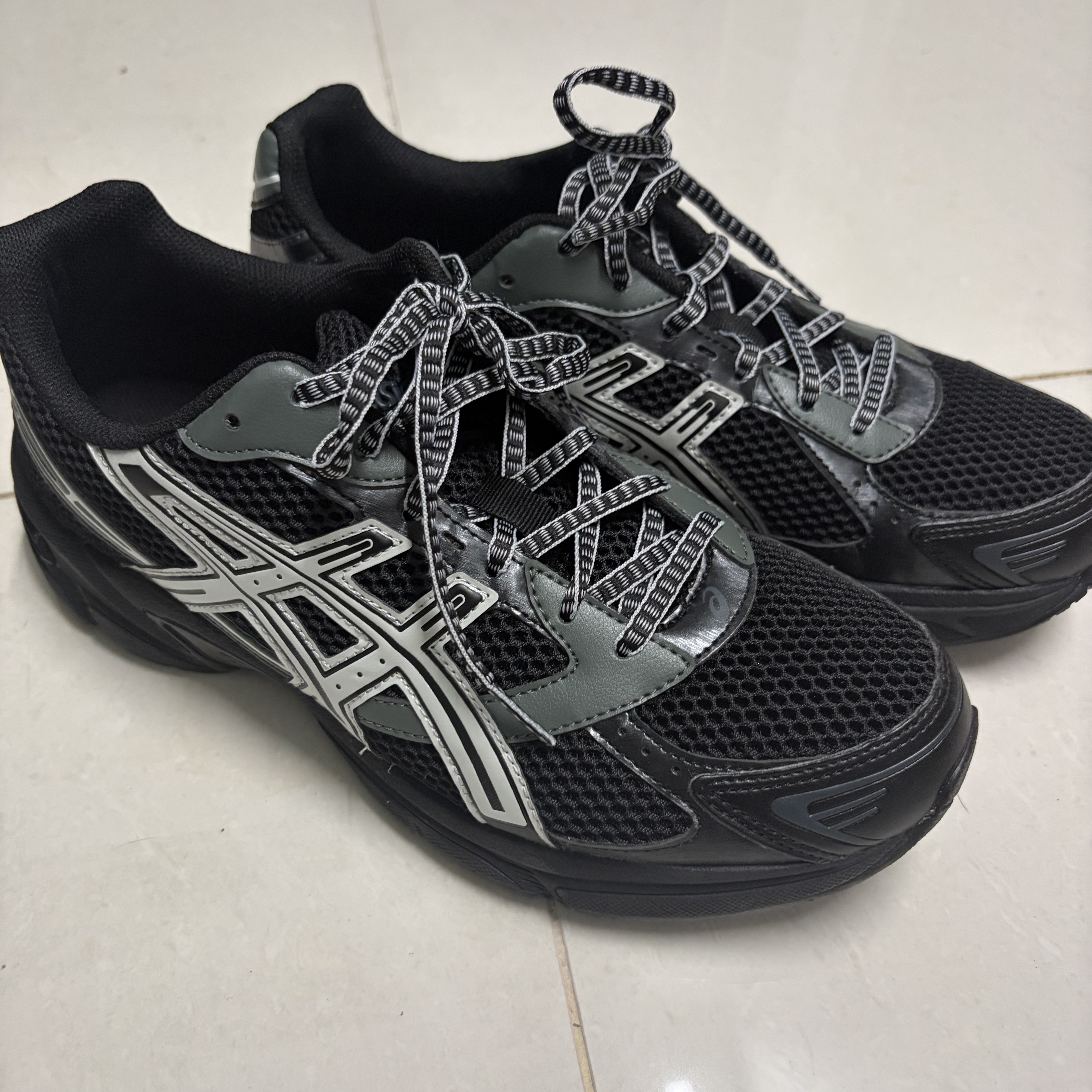 Asics Gel-1130 Black Glacier Grey - Folder Exclusive 착용 스타일