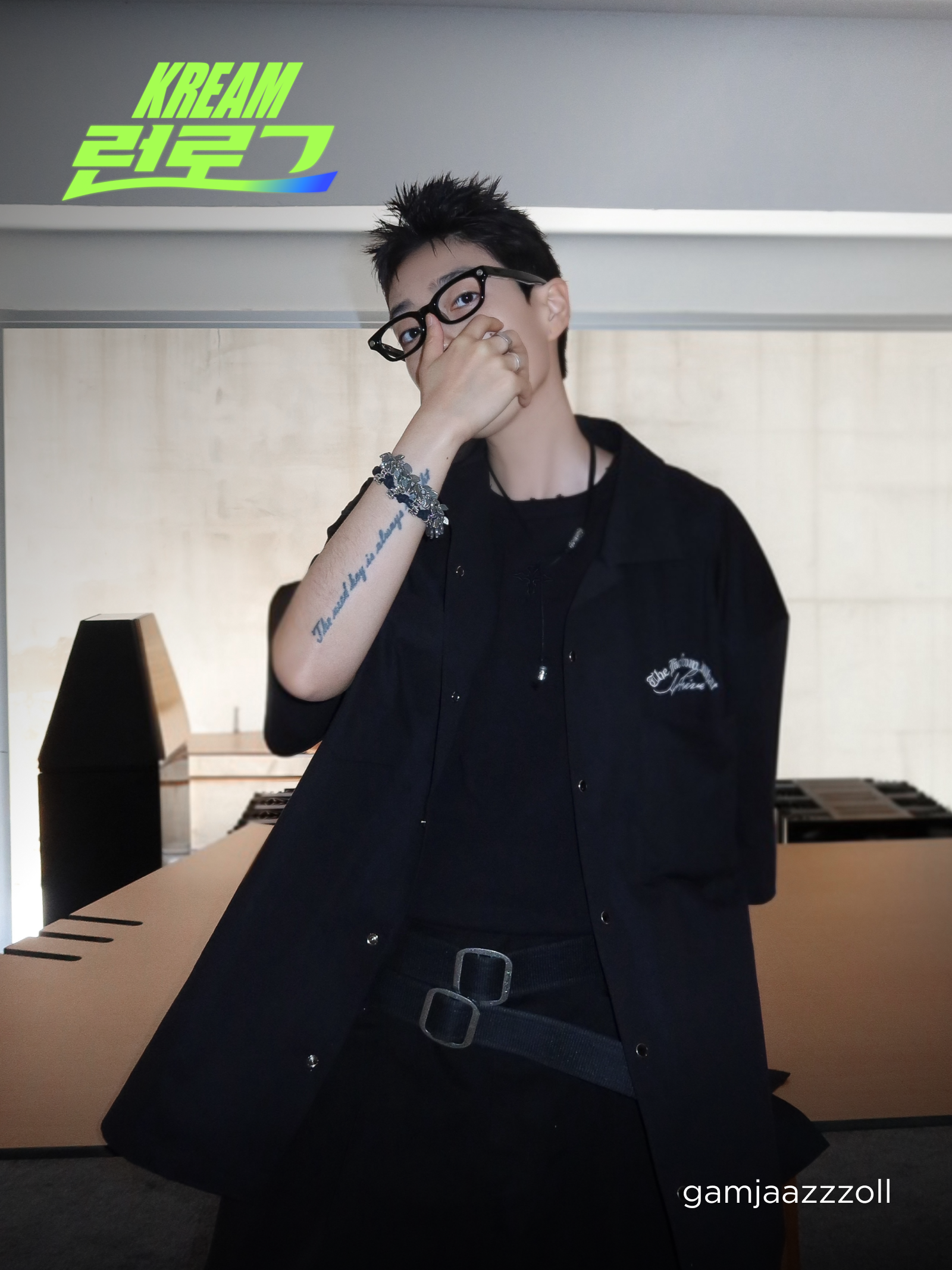 [더블적립] Farfromwhat Far Open Collar Shirts Black, Hono Report Rope Necklace Black 착용 스타일