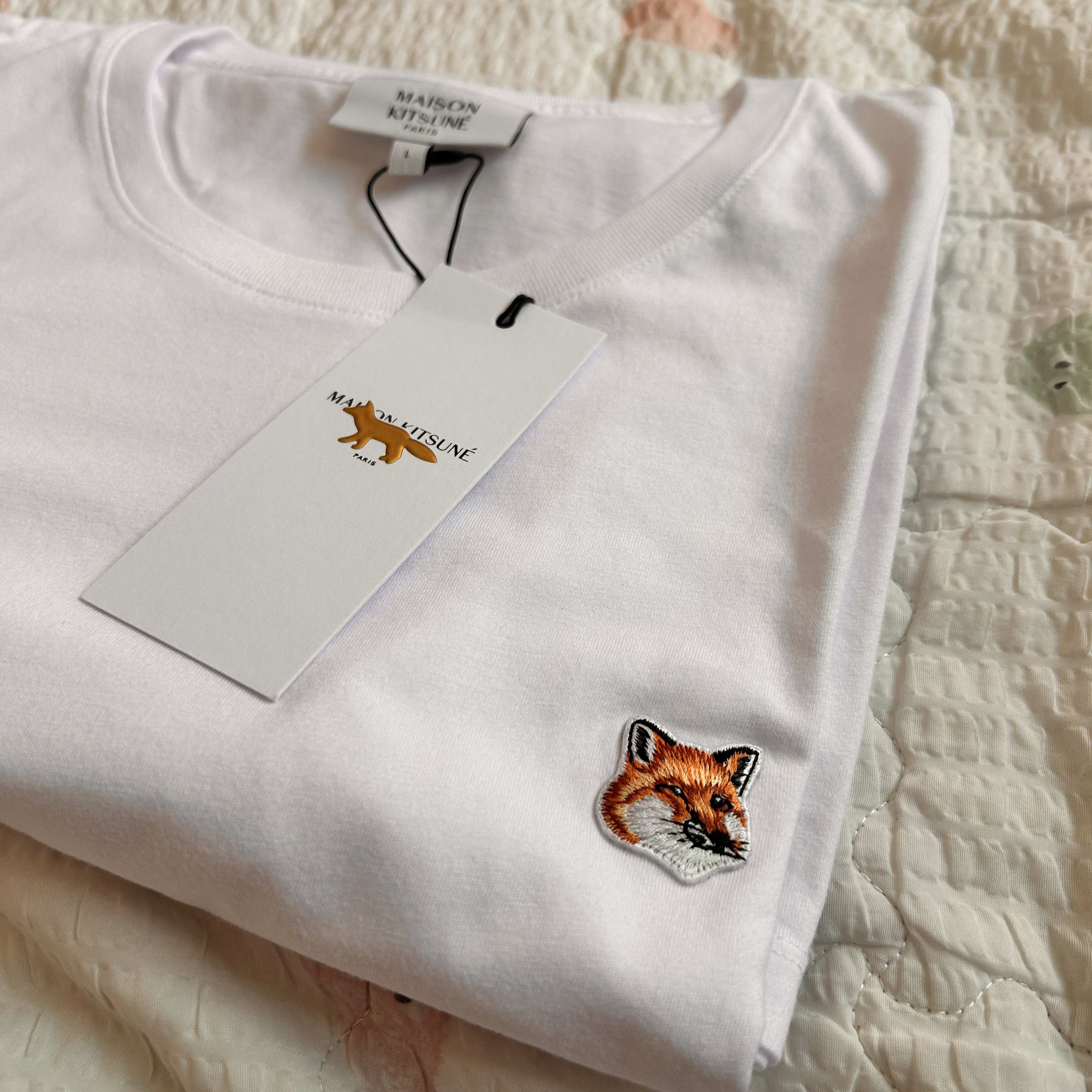 Maison Kitsune Fox Head Patch Regular T-Shirt White 착용 스타일