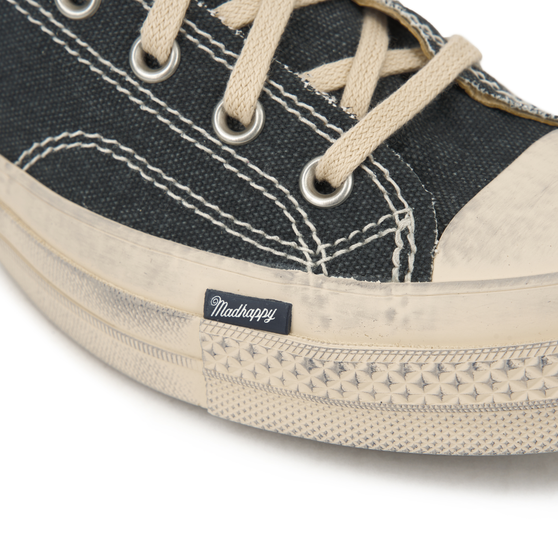 컨버스 x 매드해피 척 70 로우 블랙 내츄럴 아이보리(Converse x Madhappy Chuck 70 Ox Black Natural Ivory) - 7