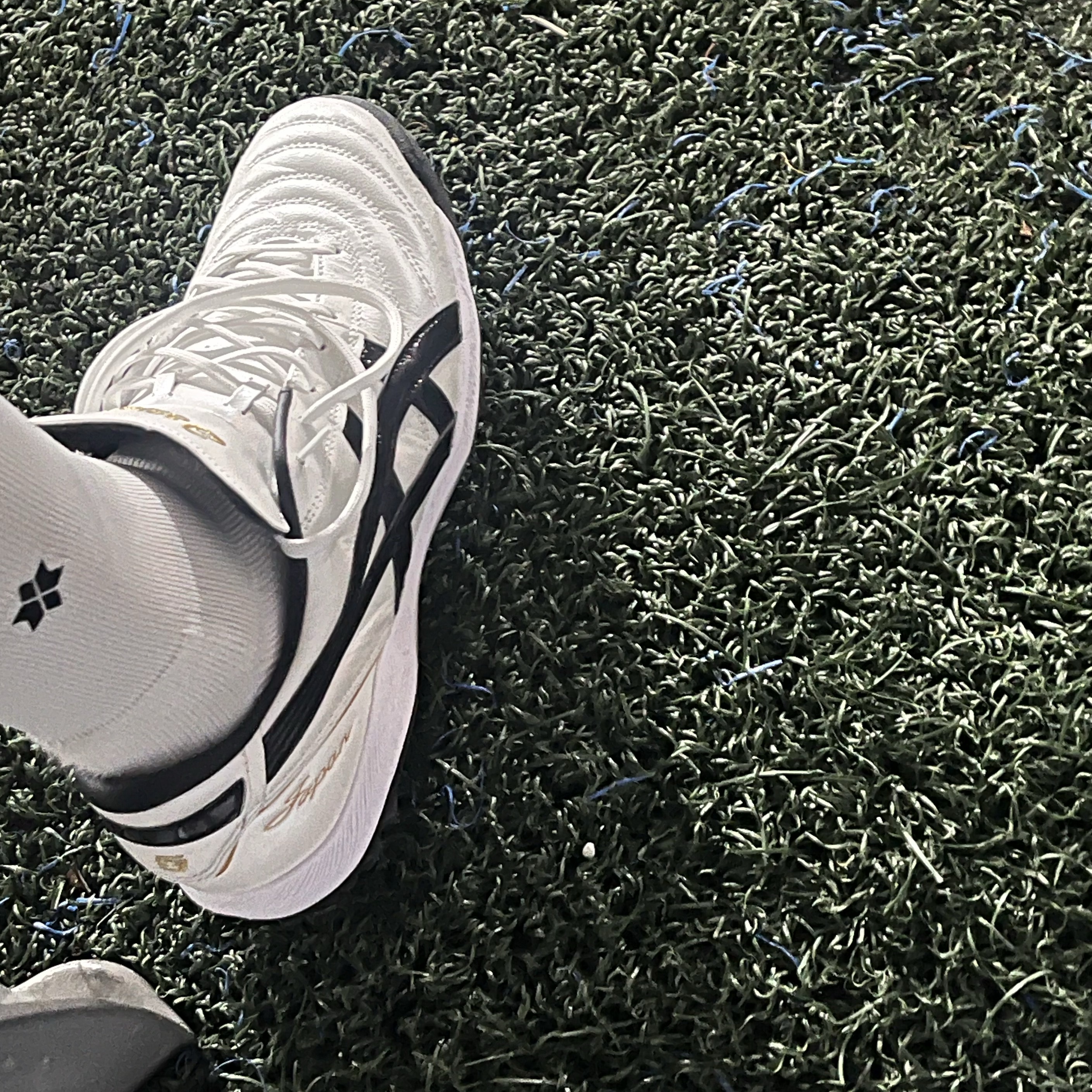 Asics C3 FF TF White Black 착용 스타일