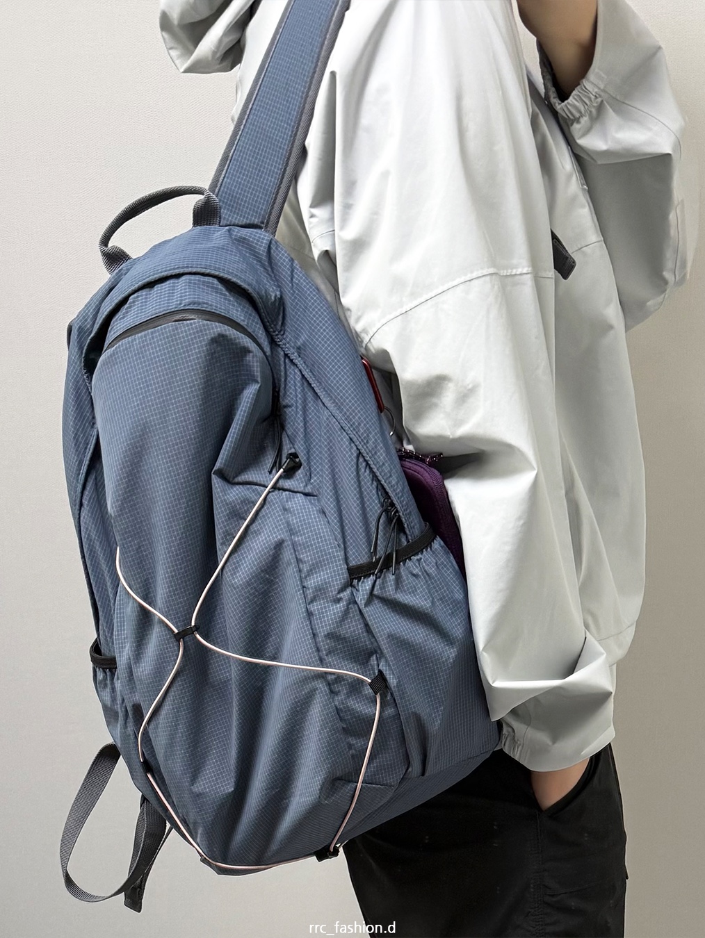 [KREAM 단독] MAZIUNTITLED Roam Pack Dusty Blue, Nike ACG Storm-Fit ADV Cascade Rains Full Zip Jacket Photon Dust - Asia 착용 스타일 - 1