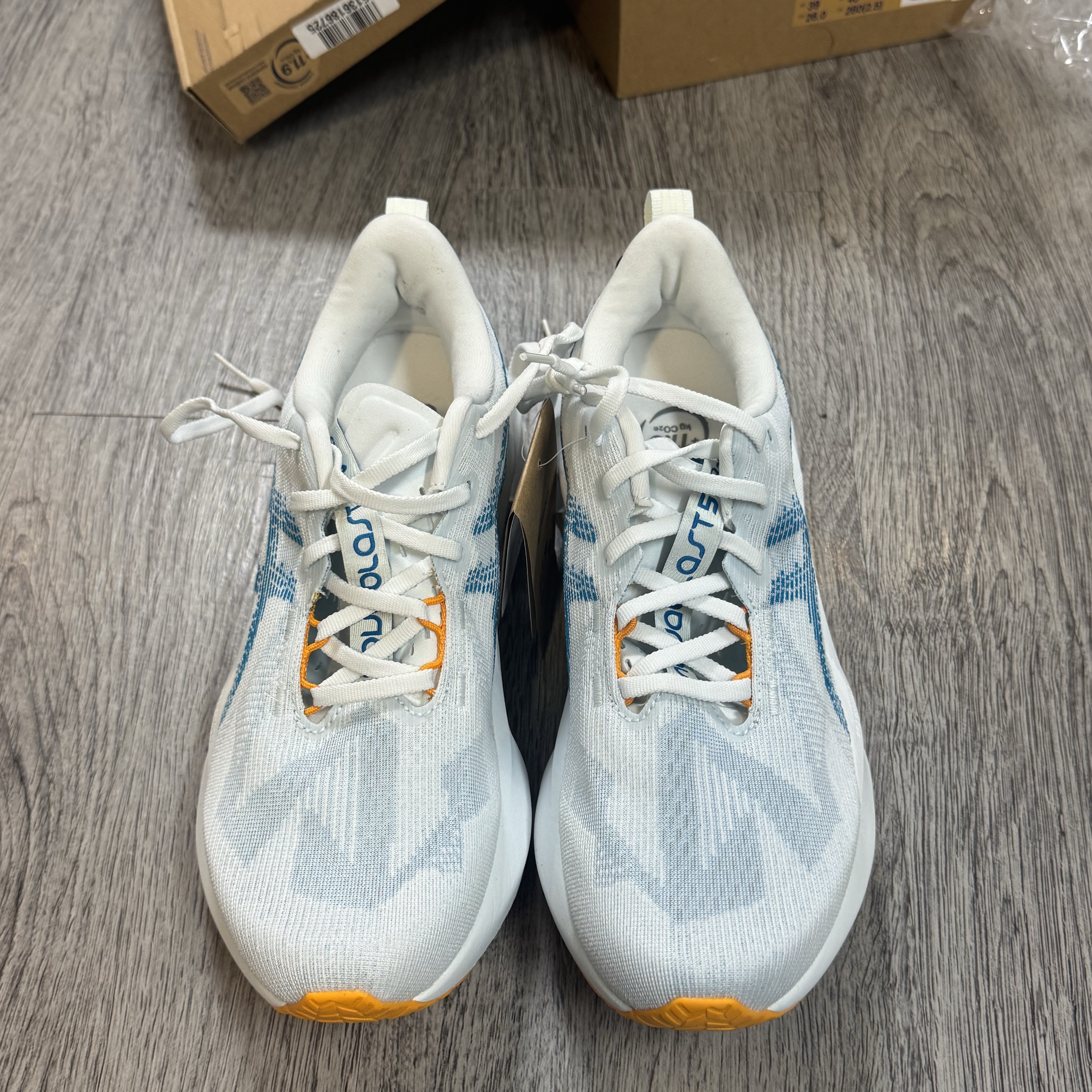 Asics Novablast 5 Arctic Blue Aegean Blue 착용 스타일 - 1