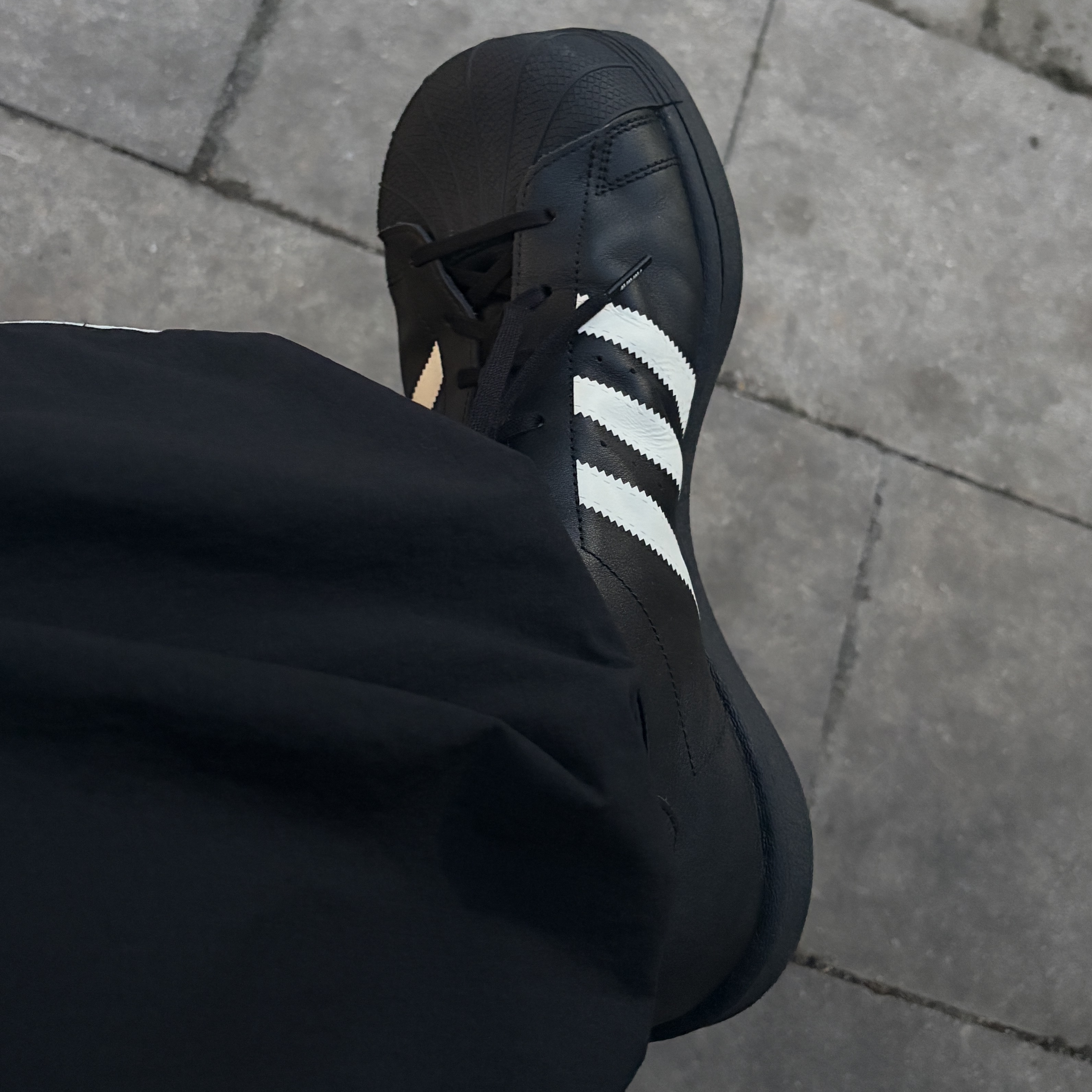 (W) Adidas x Avavav Superstar Core Black Mist Stone 착용 스타일 - 2