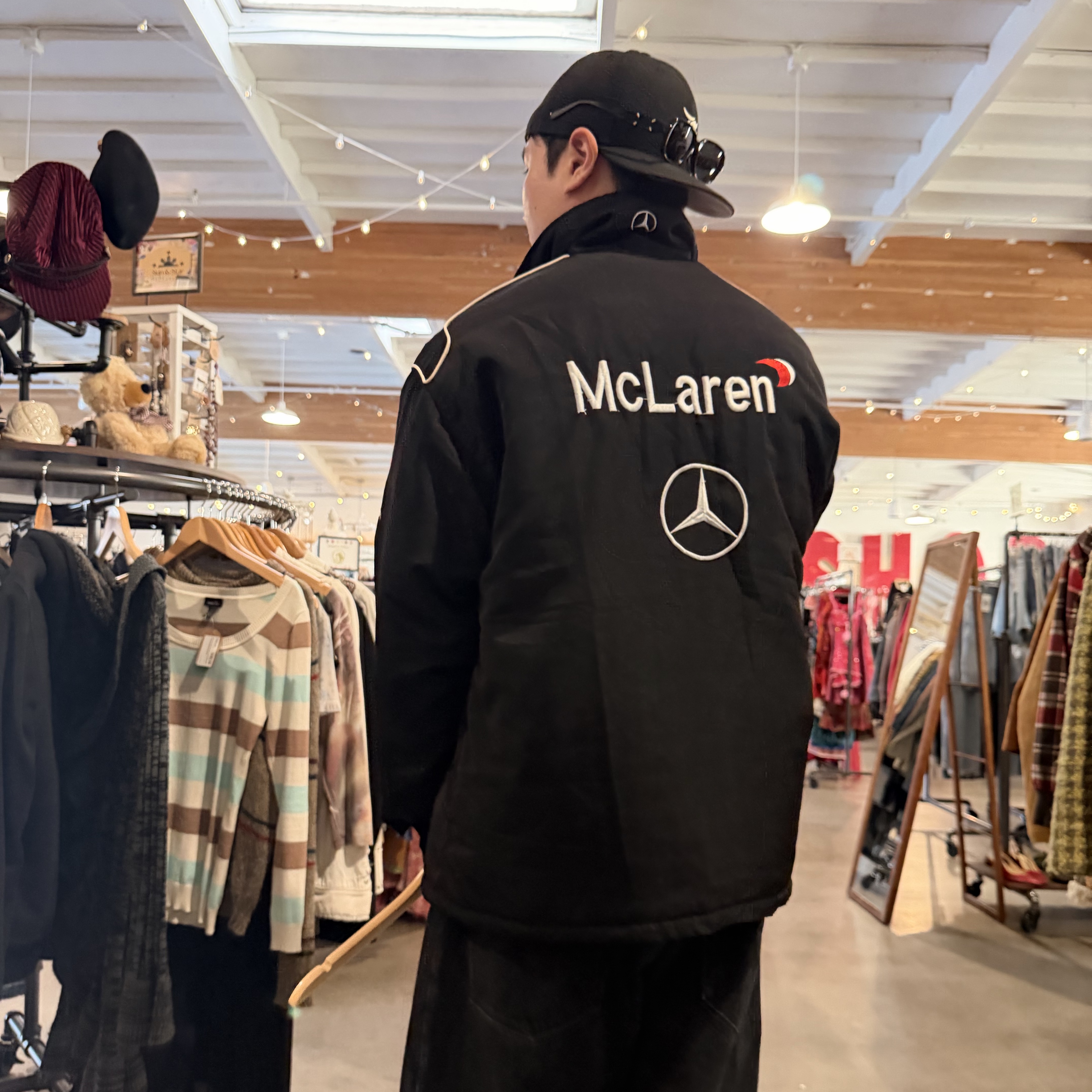 On Running x Post Archive Faction (Paf) Cloudmonster 2 Thorn Brown, New Era x Beams New York Yankees 9FIFTY Retro Crown Cap Navy 착용 스타일 - 4