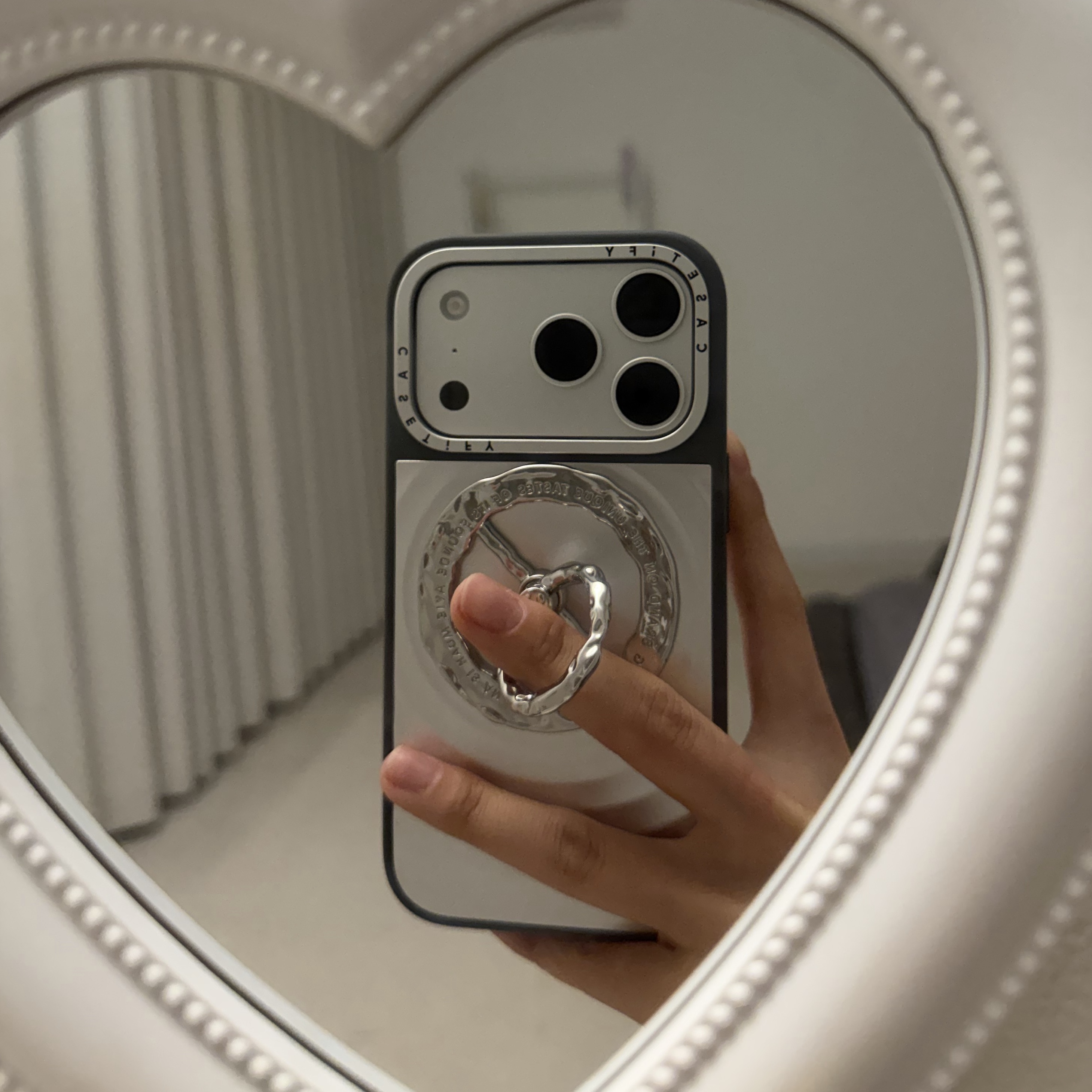 Aviemuah Ave Mac Phone Knob Rhodium, Casetify x G-DRAGON iPhone Alloy Ripple Case Silver Grey 착용 스타일