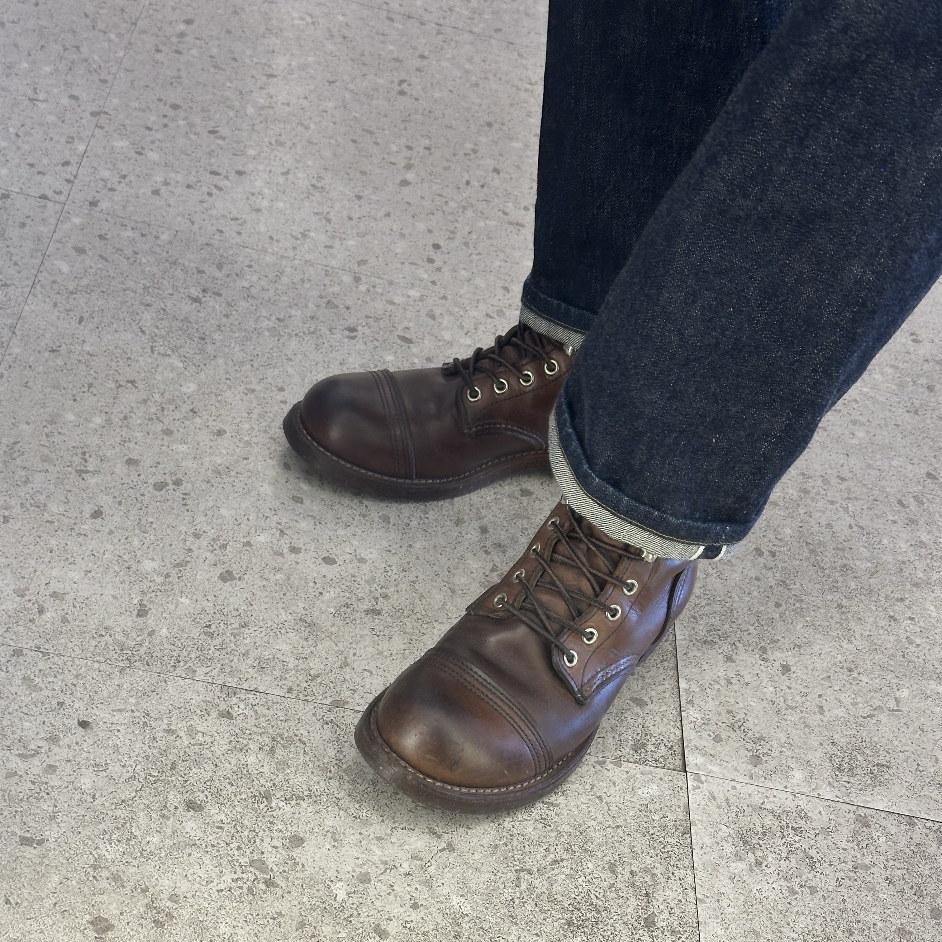 Red Wing Iron Ranger 8111 Amber Harness - D, Fullcount 1101W Straight Denim One Wash Indigo Blue 착용 스타일 - 2