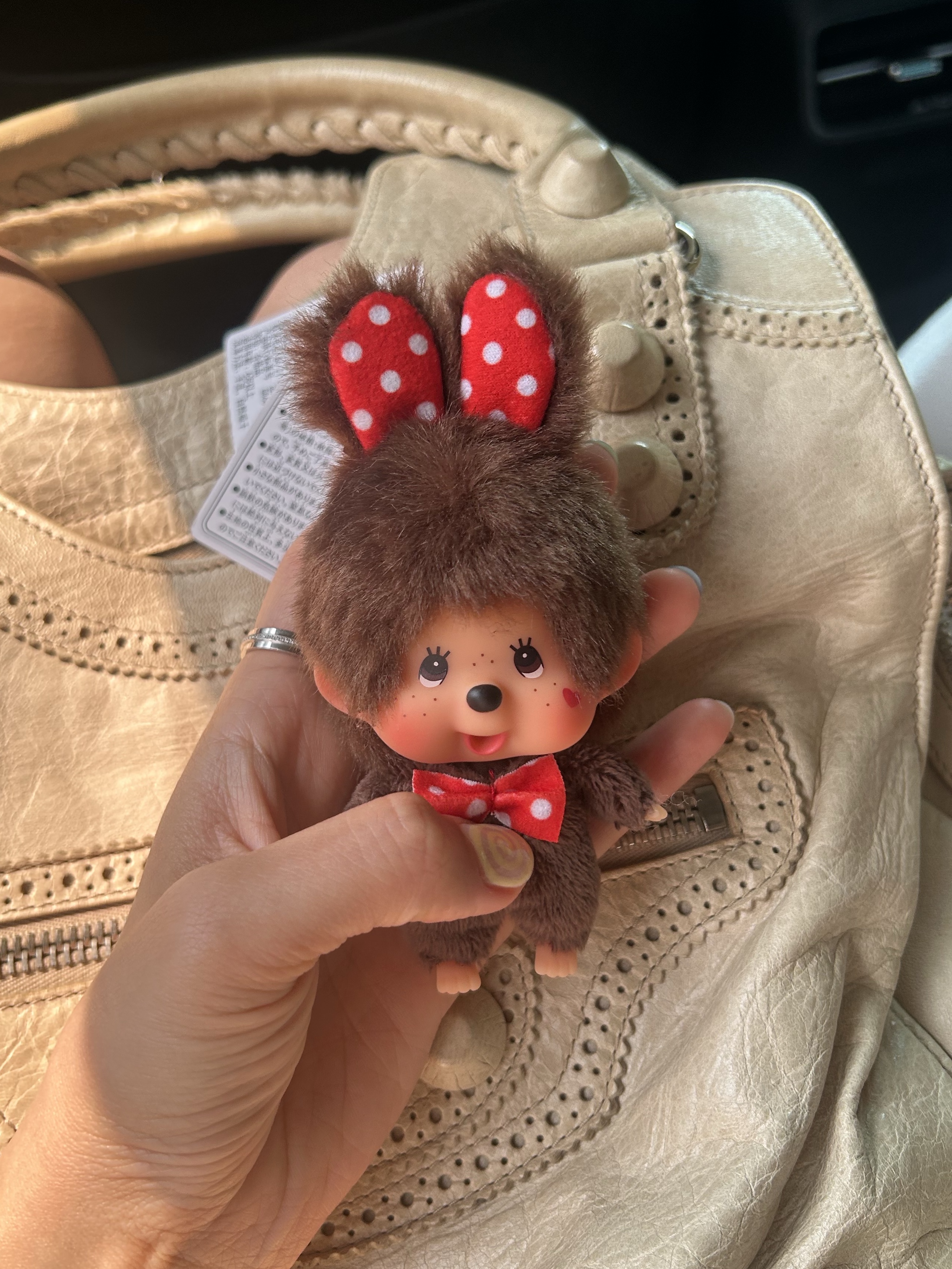 Monchhichi Bighead SS Bunny Red Dots Mascot Key Chain Brown 착용 스타일