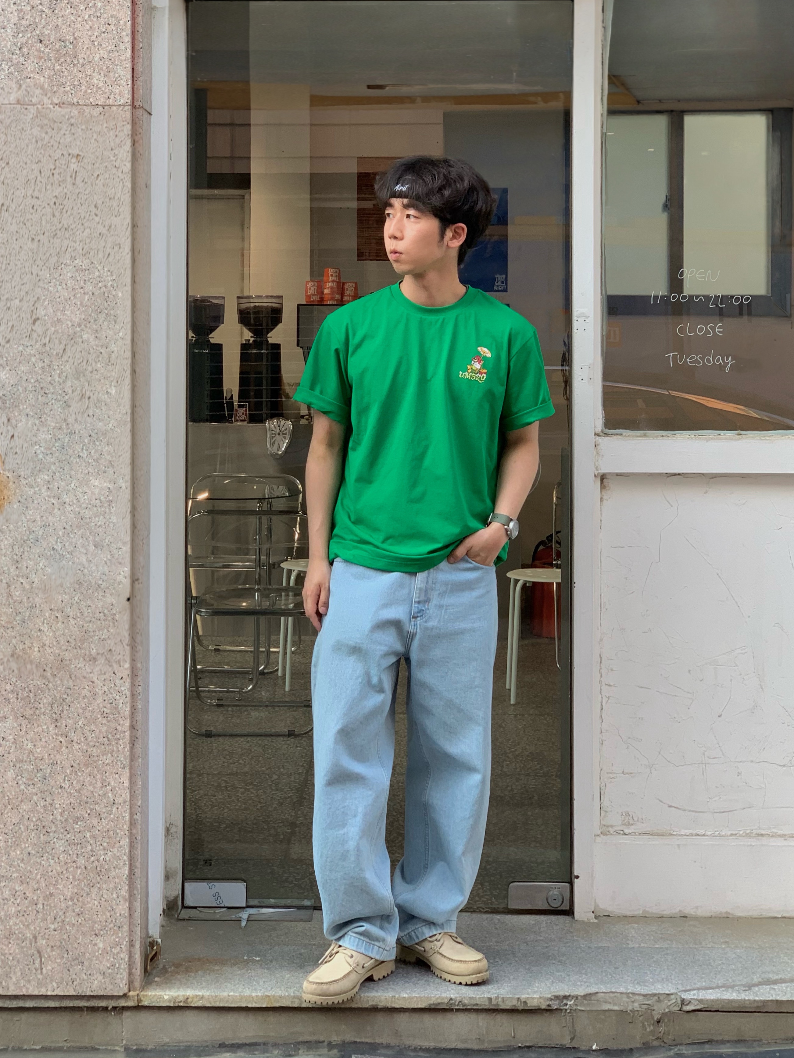 Timberland x END. Authentic 3-Eye Boat Shoes White, Carhartt WIP Brandon Pants Blue Heavy Stone Bleached 착용 스타일 - 2