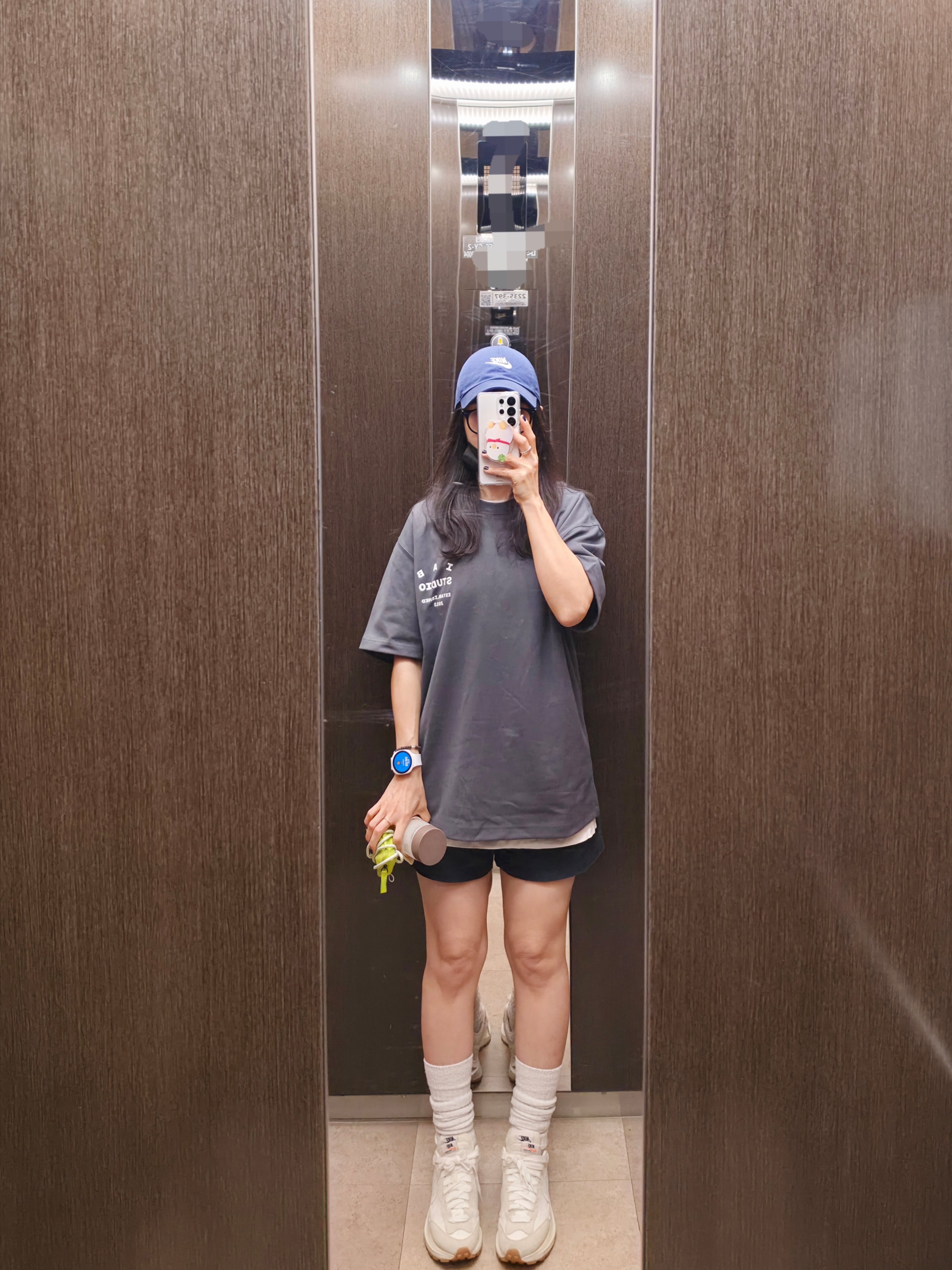 IAB Studio 26 IAB T-Shirt Charcoal White, [30%적립] Polo Ralph Lauren 15.2cm Polo Prepster Stretch Chino Short Navy 착용 스타일