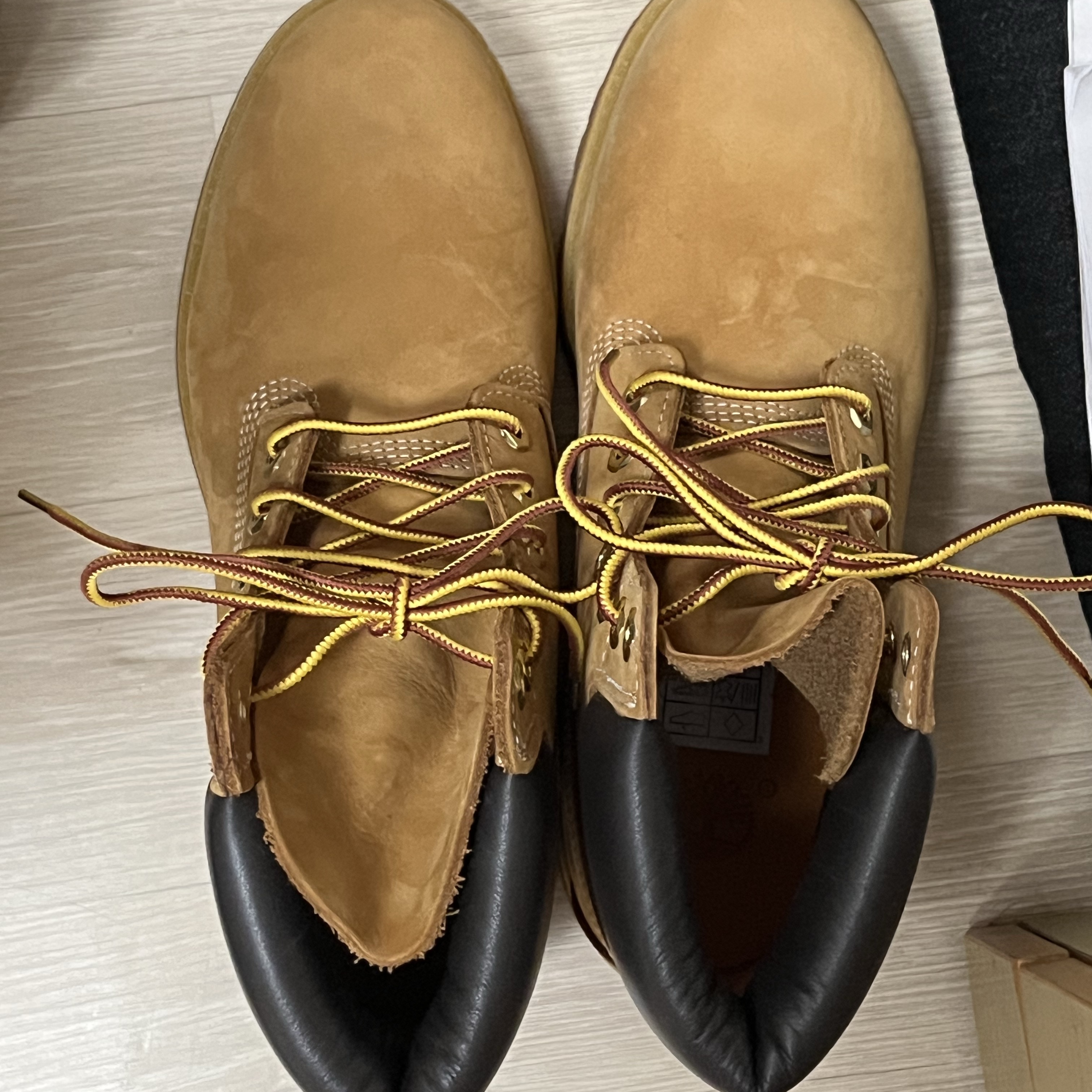 Timberland Premium 6 inch Waterproof Boot Wheat Nubuck - Wide 착용 스타일