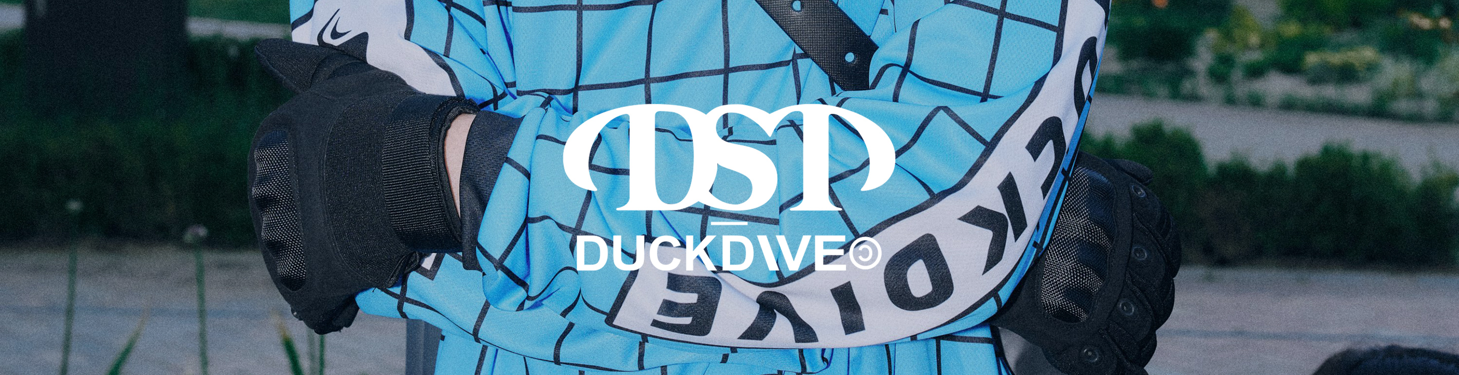 덕다이브(DUCKDIVE)