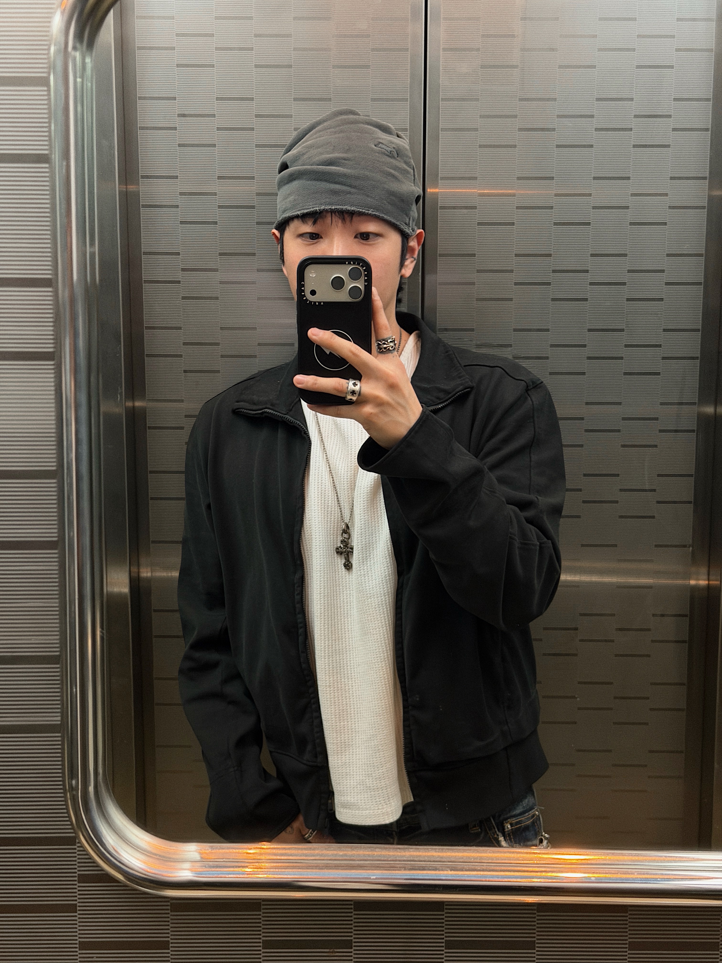 SKYLRK Beanie Ash, SKYLRK Beanie Cave 착용 스타일 - 3