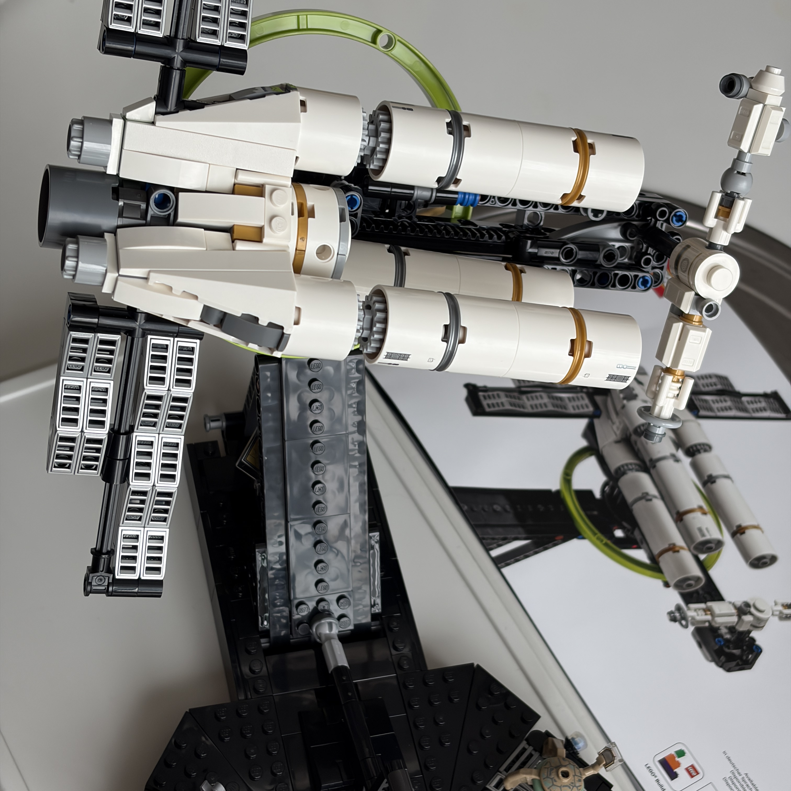 Lego Icons Project Hail Mary 착용 스타일