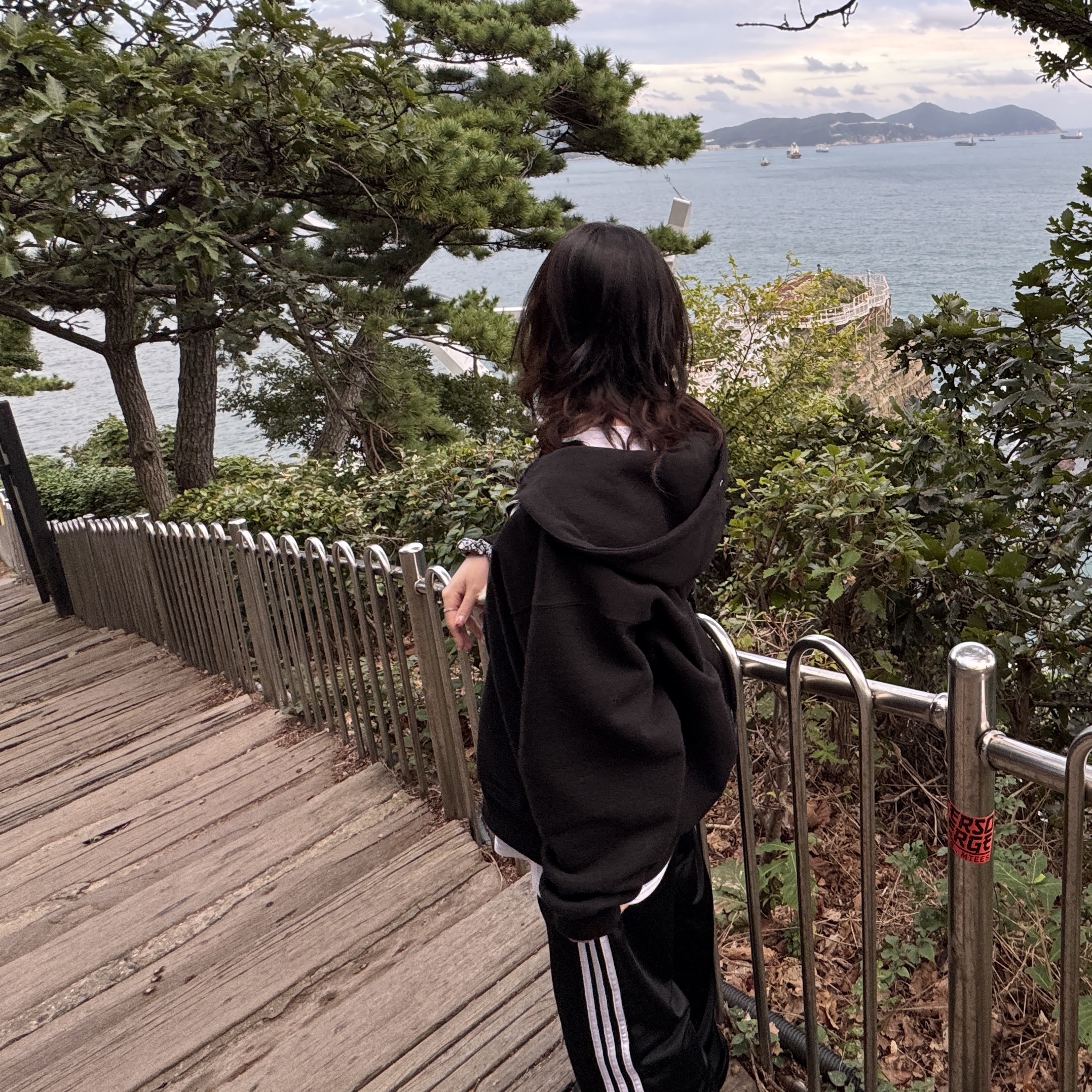 Supreme S Logo Zip Up Hooded Sweatshirt Black - 24FW 착용 스타일