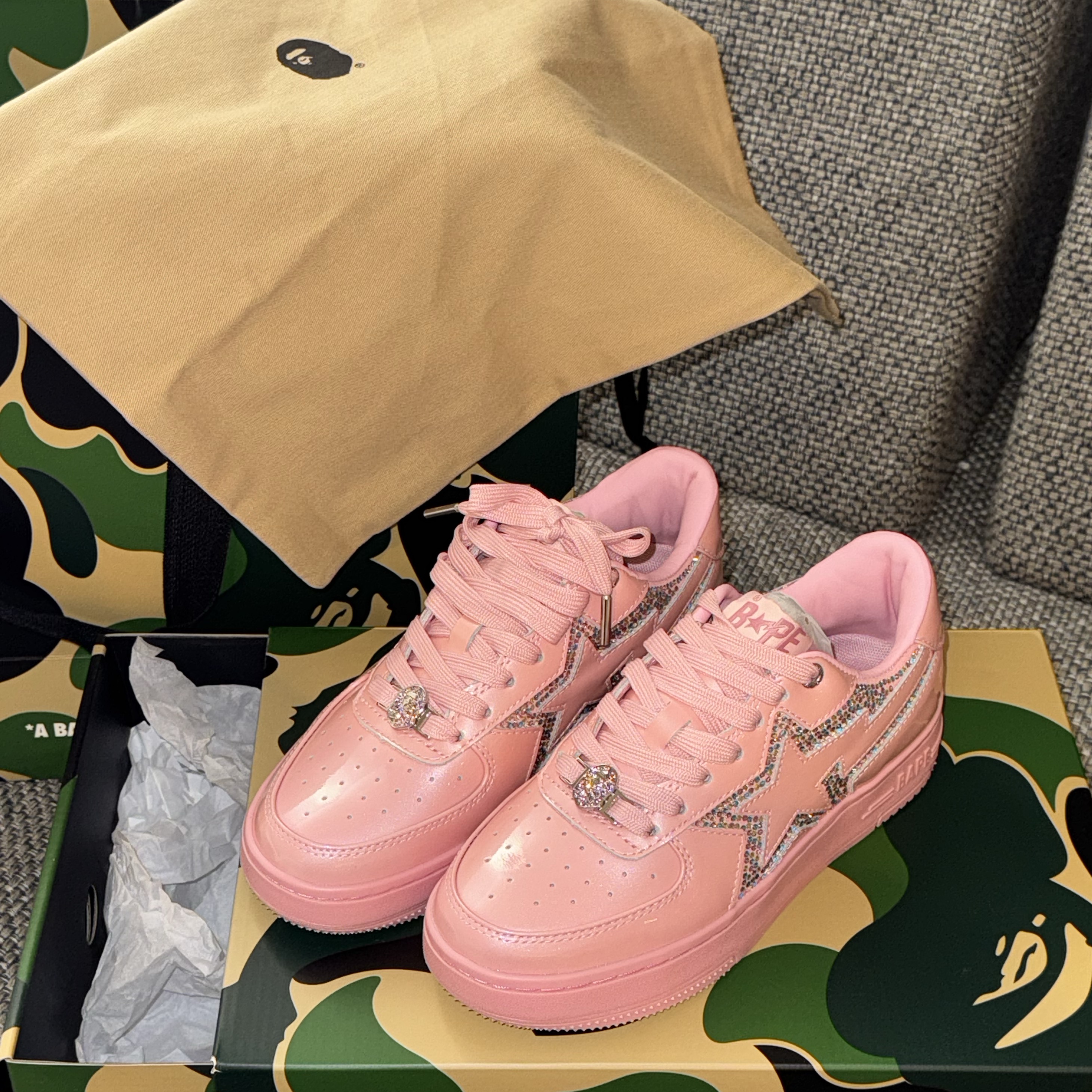 (W) BAPE Sta Icon #3 Pink 착용 스타일