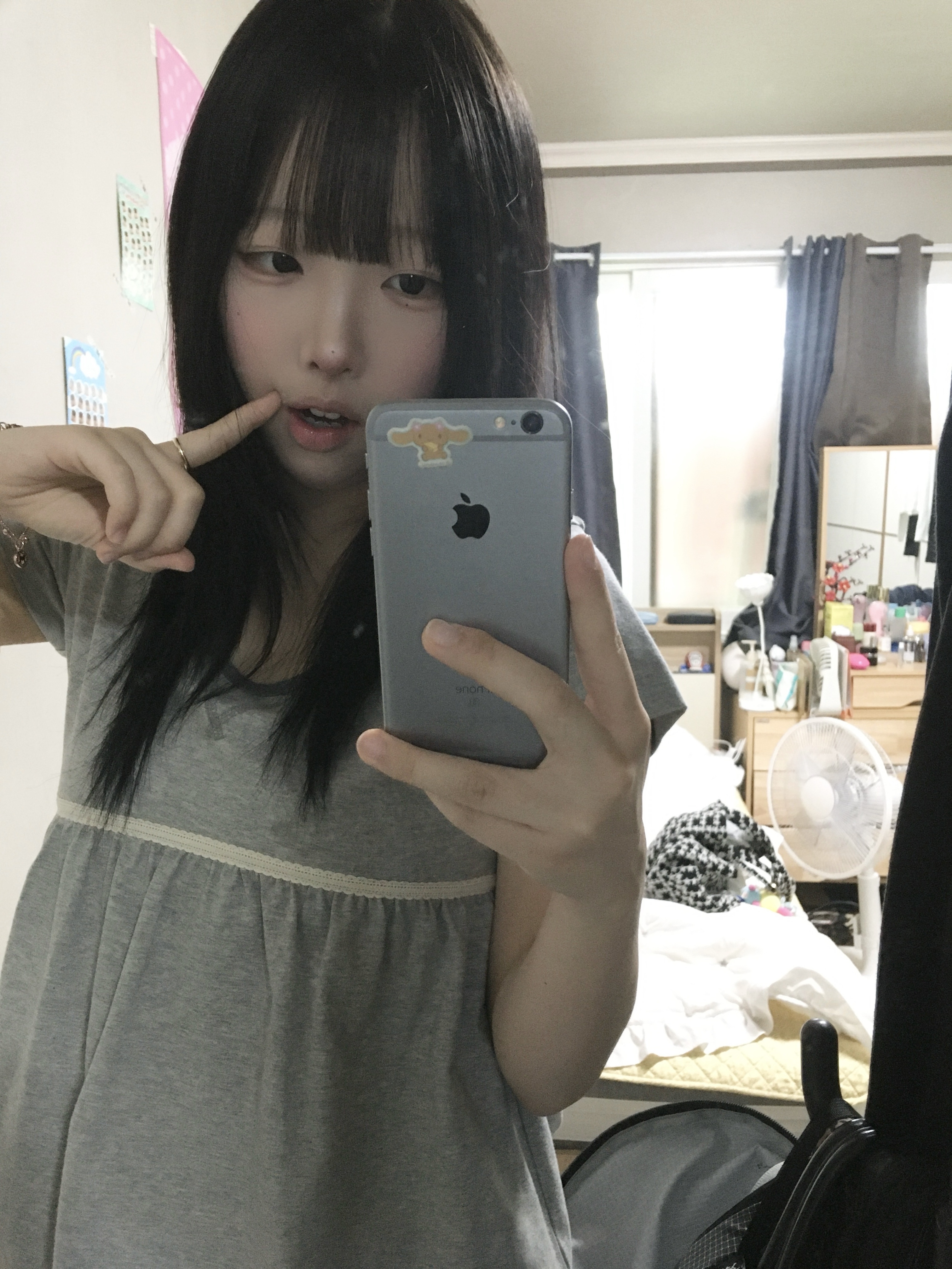 COYSEIO Lace Balloon T-Shirt Melange Grey 착용 스타일