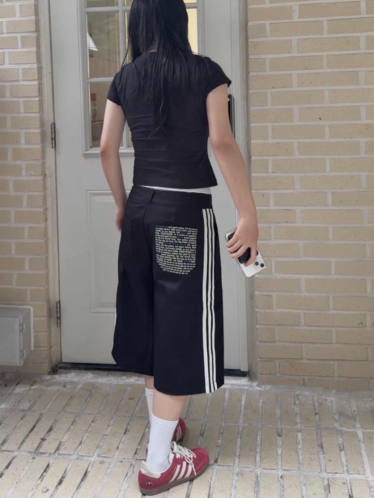 Adidas x Yeseyesee BS Shorts Black - KR Sizing, Adidas Samba OG Tal Better Scarlet Off White 착용 스타일 - 2