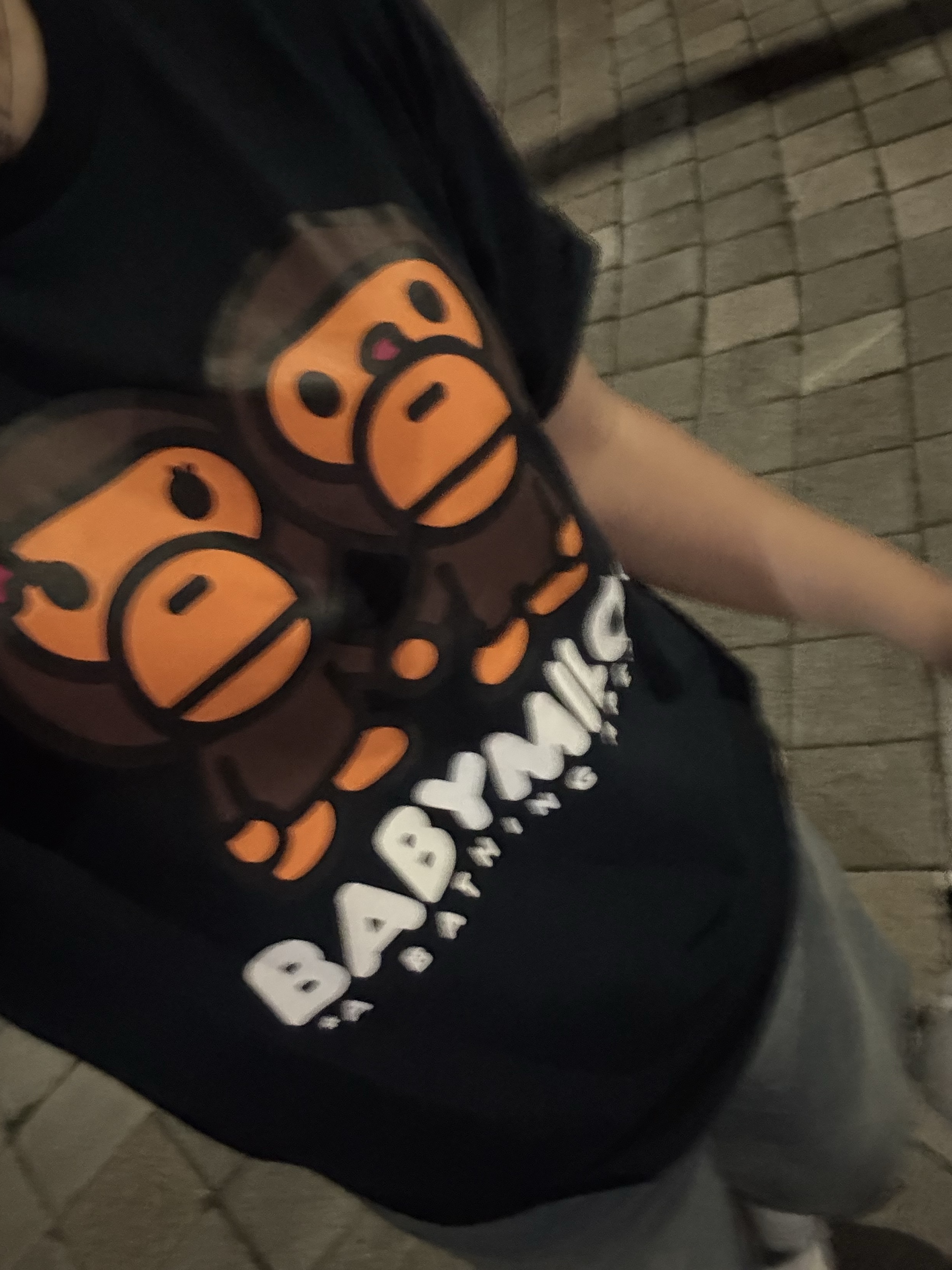 BAPE Sakura Baby Milo T-Shirt Navy 착용 스타일