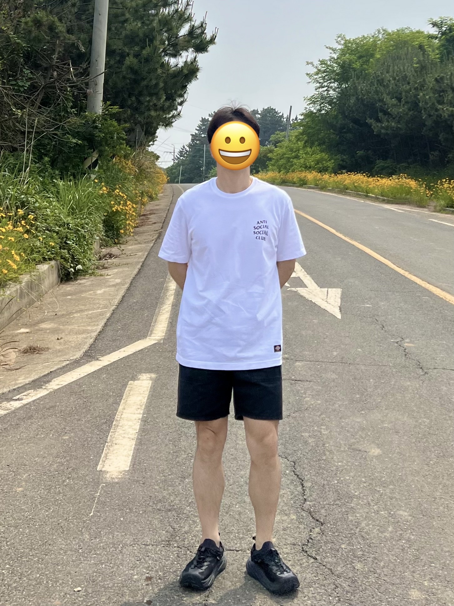 Anti Social Social Club x Dickies Logo T-Shirt White, Hoka Hopara 2 Black 착용 스타일 - 2