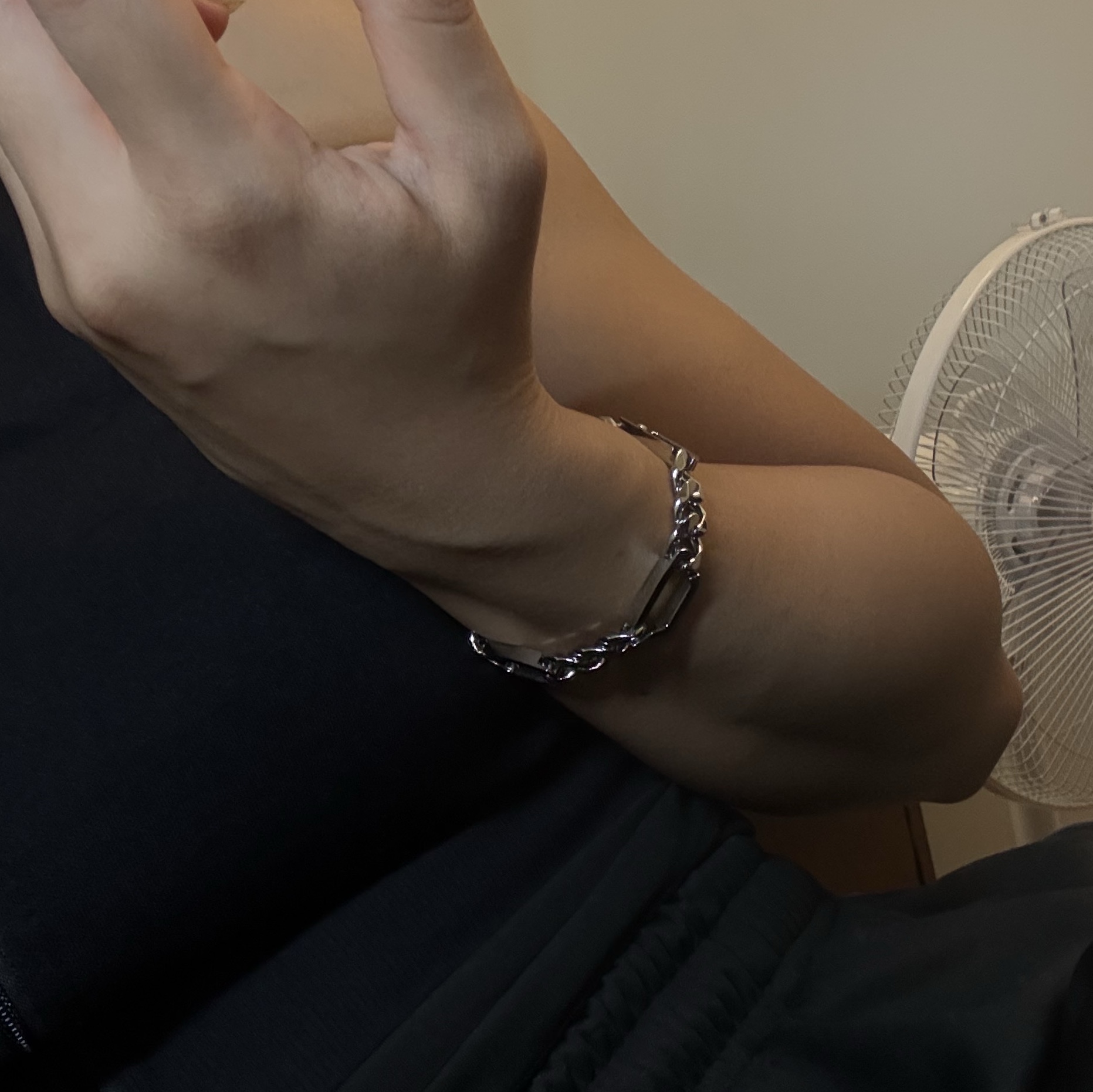 Diesel Dx1497 Stainless Steel Chain Necklace Silver, Diesel Dx1351 Stainless Steel Chain Bracelet Silver 착용 스타일 - 2