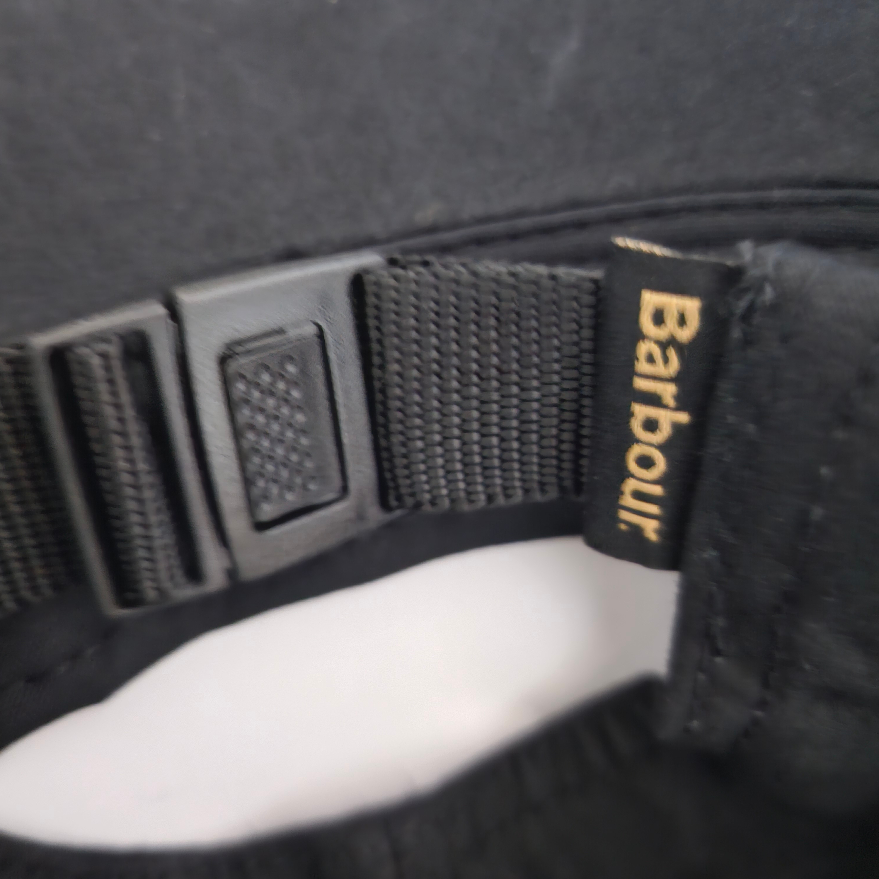 Palace x Barbour Cap Black - 25FW 착용 스타일 - 3