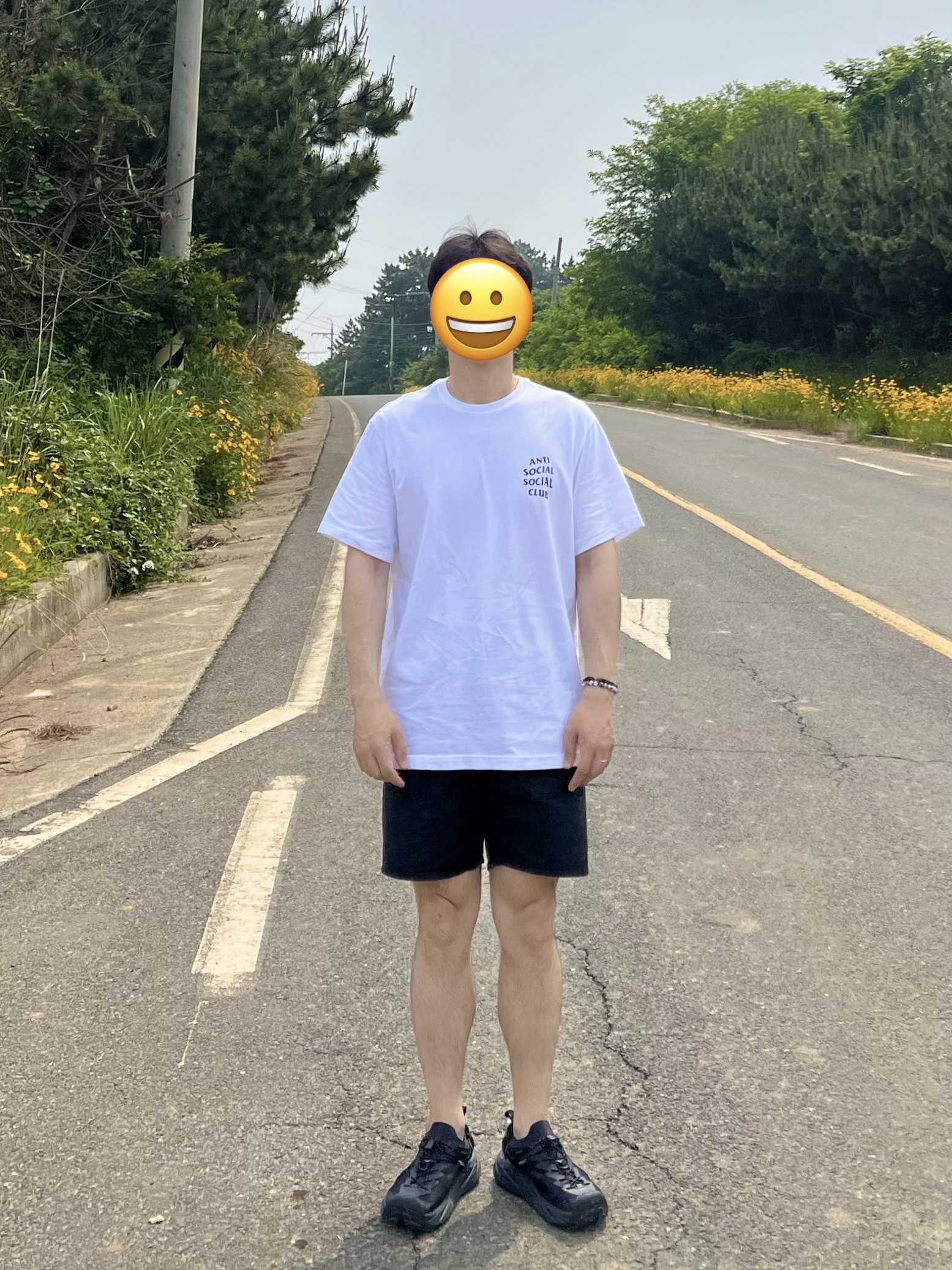 Anti Social Social Club x Dickies Logo T-Shirt White, Hoka Hopara 2 Black 착용 스타일 - 1