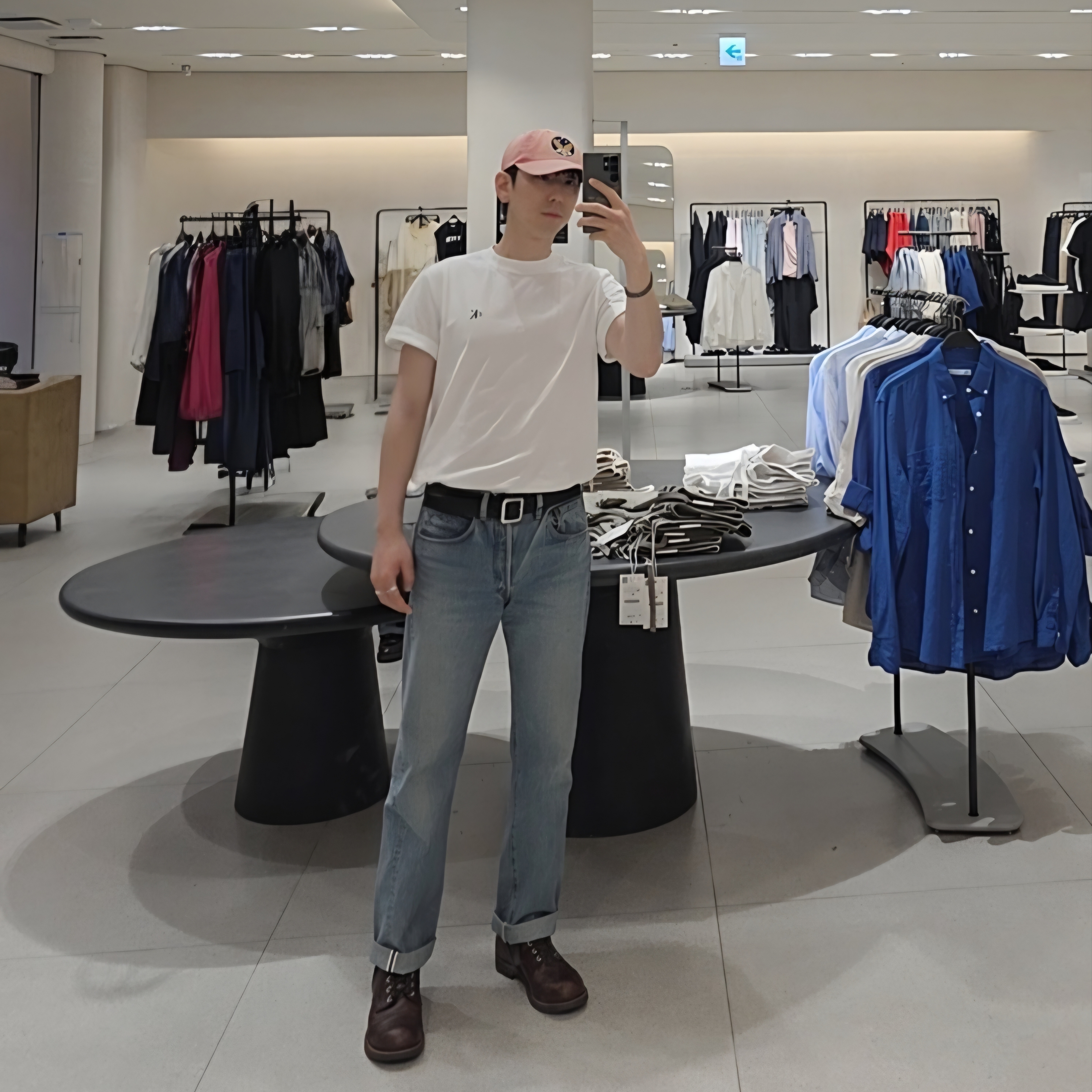 Levi's LVC 1955 Japan 501 Jean Blackjack Blue, Double RL Garment Dyeing Twill Ball Cap Red 착용 스타일 - 1