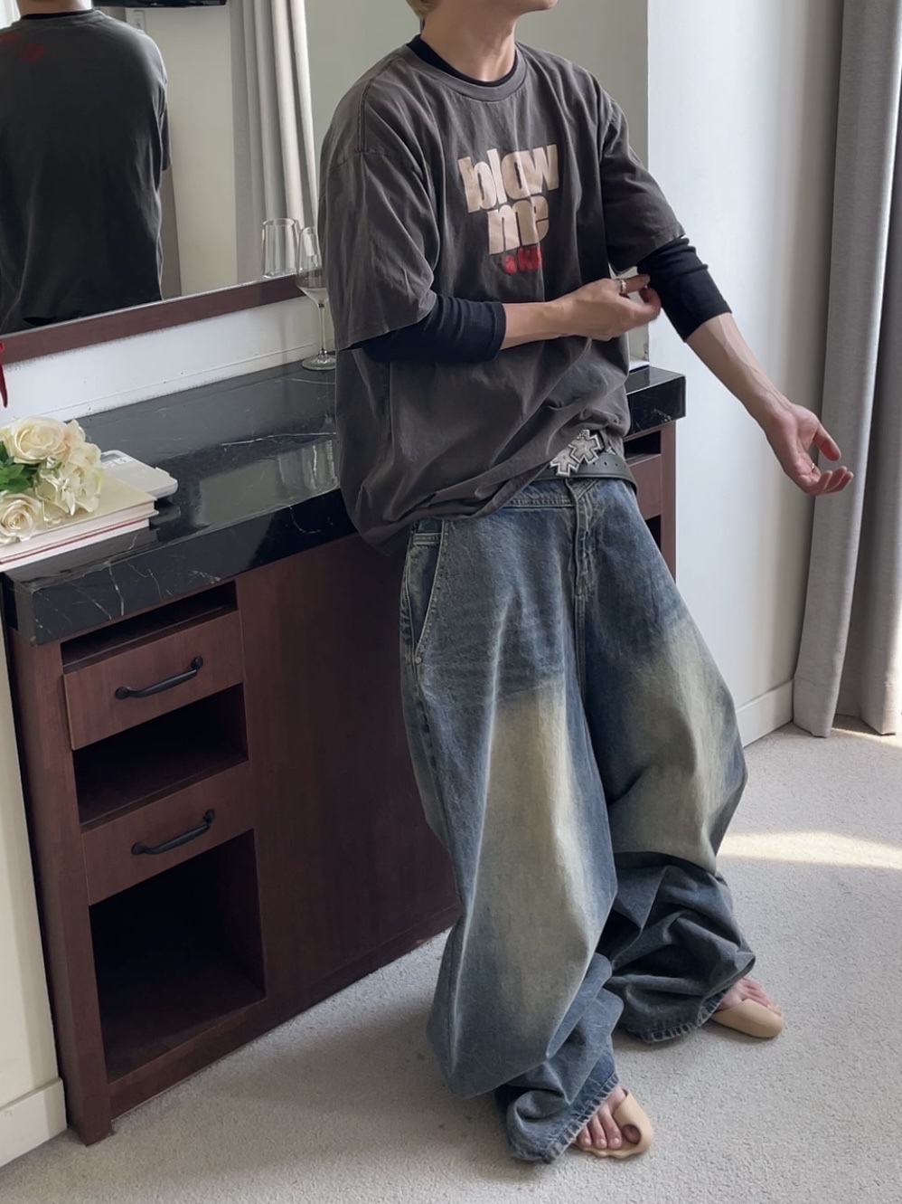Project G/R Blow Me Washed T-Shirt Brown, (W) Balenciaga Zero Sneaker Beige 착용 스타일 - 1