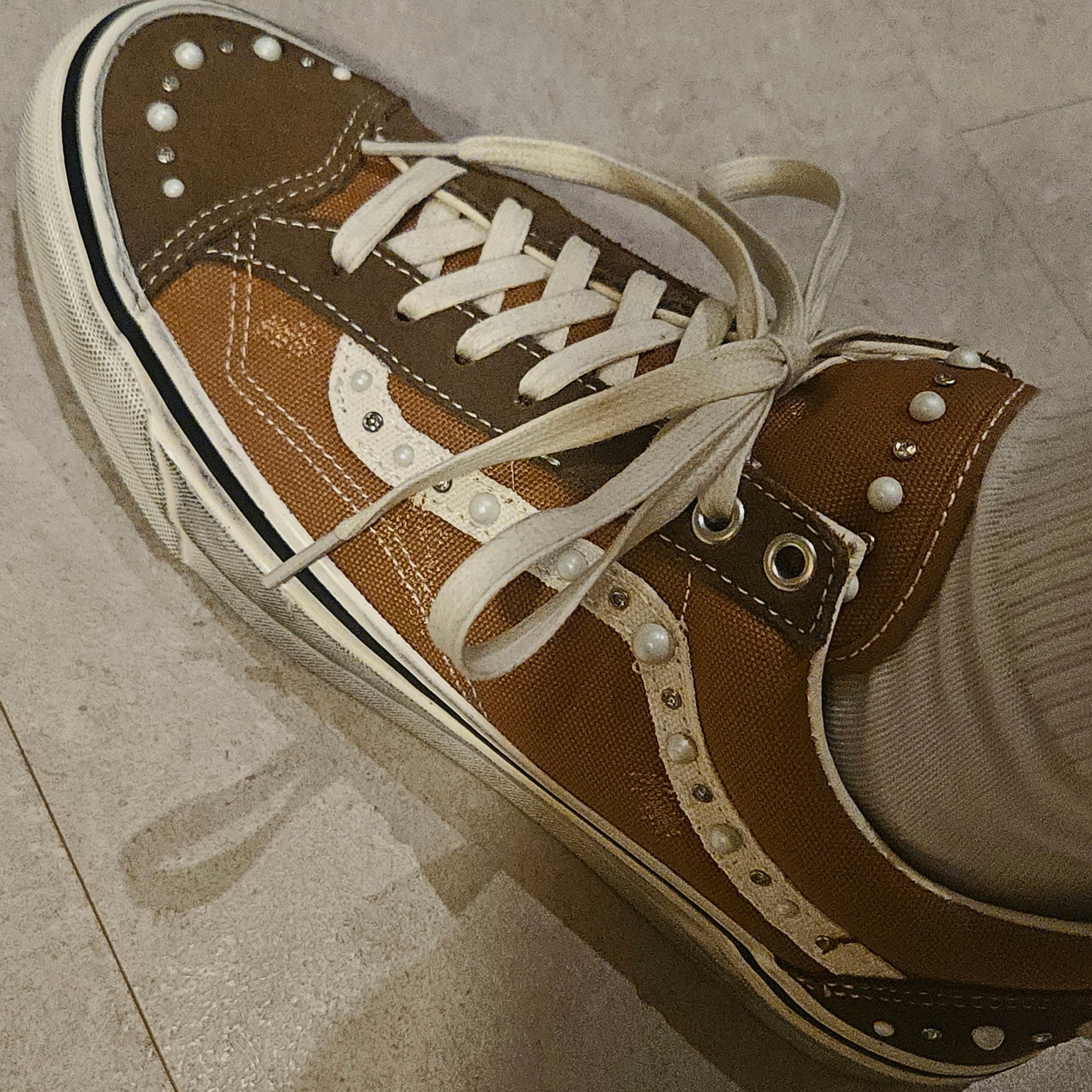 Vans LX Old Skool 36 Pearlized Vintage Cocoa Brown 착용 스타일
