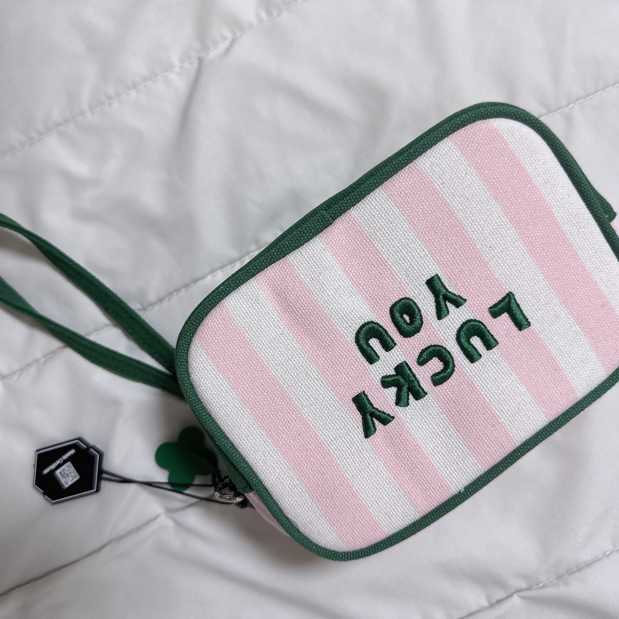 Starbucks Positive Multi Pouch Pink 착용 스타일 - 2