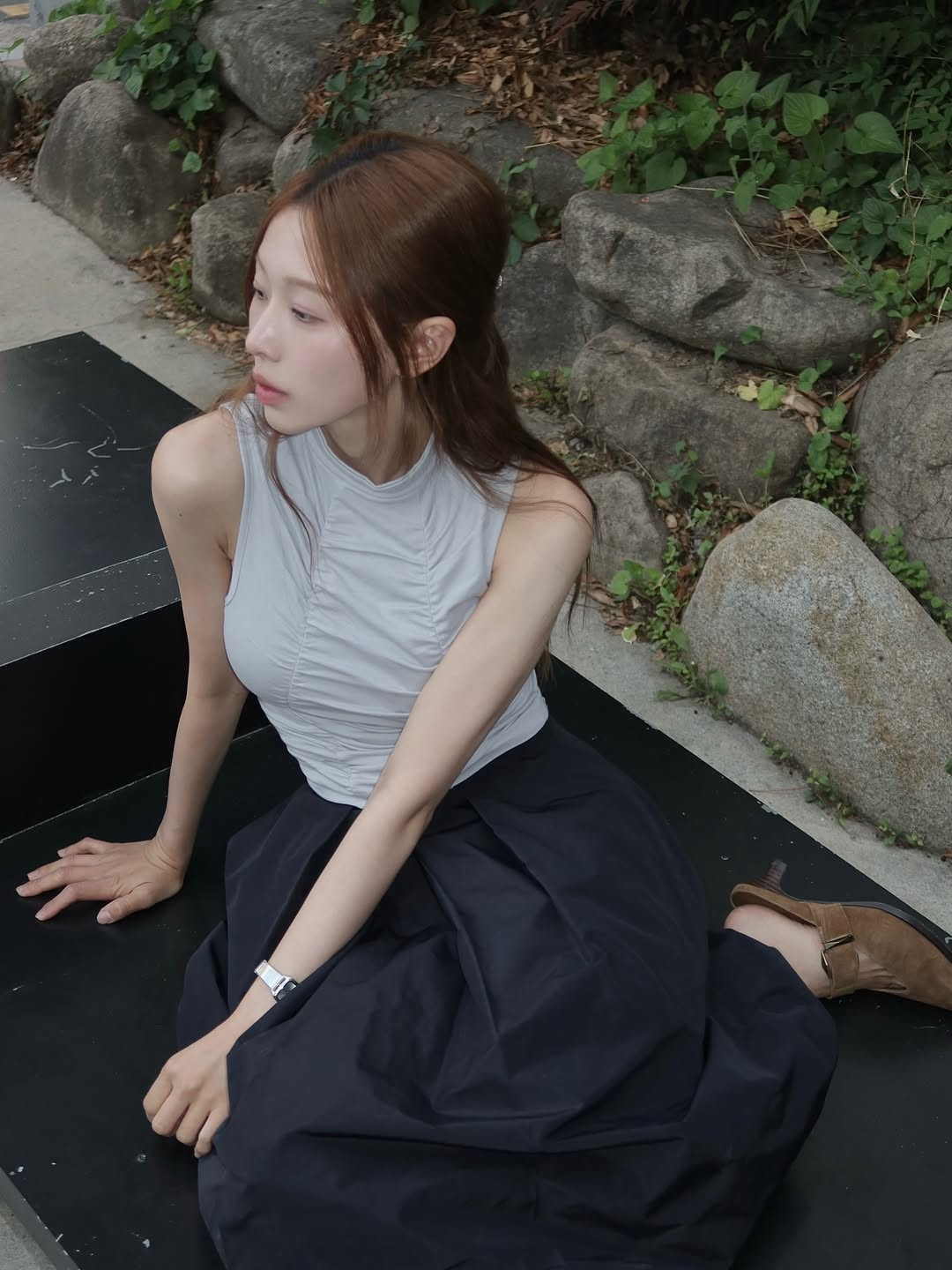 VOONT Shirring High Neck Sleeveless (SKY BLUE) 착용 스타일 - 3