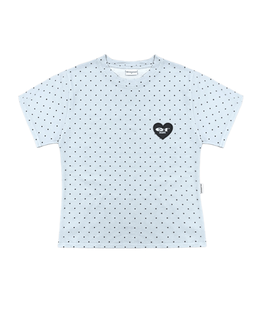 이스케이프프롬 스몰 하트 ESCF 로고 콜라주 아플리케 도트 슬림핏 반팔티 라이트블루(Escapefrom Small Heart ESCF Logo Collage Appliqué Dot Slim Fit T-Shirt Light Blue) - 1