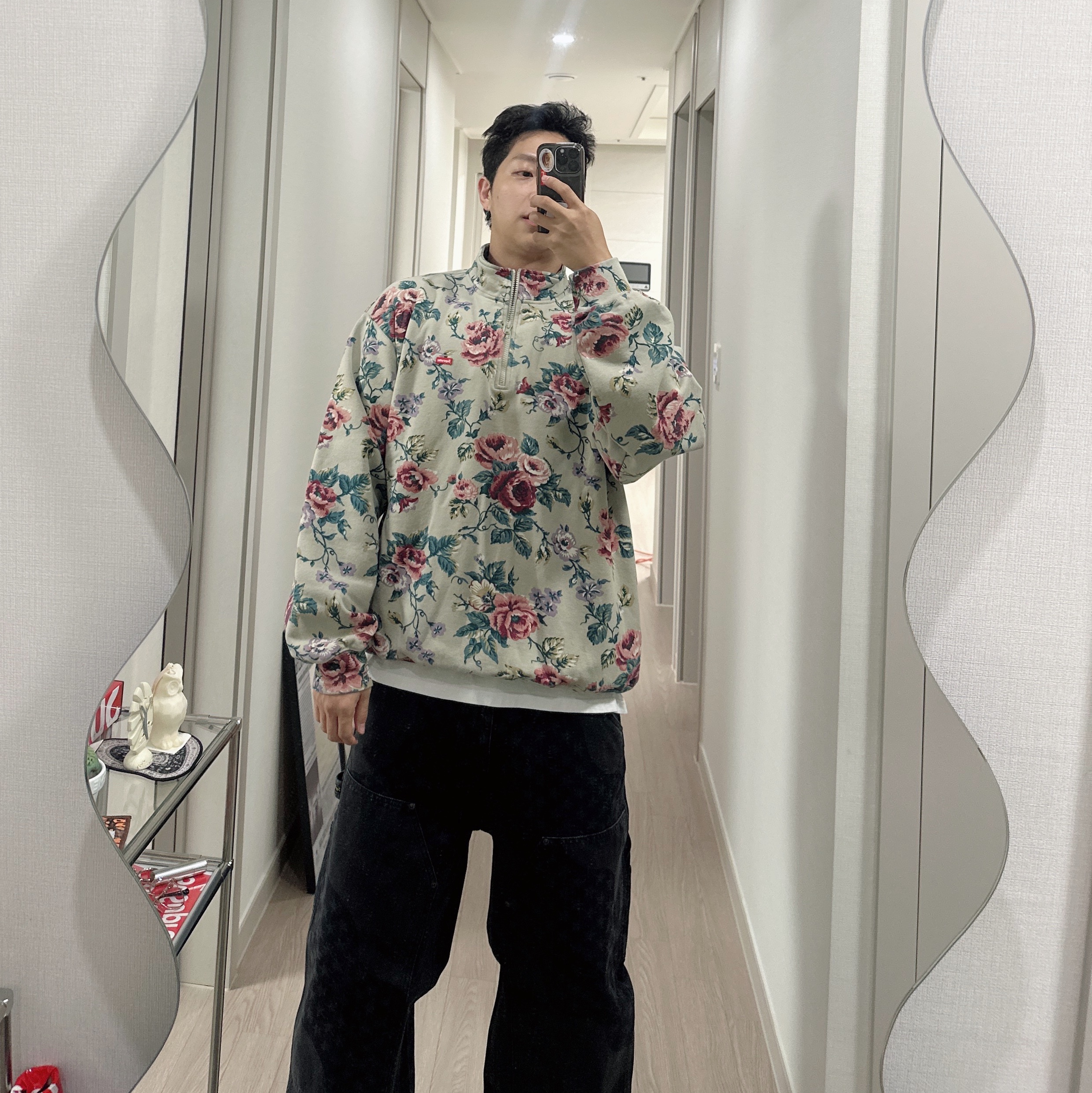 Supreme Small Box Half Zip Pullover Floral - 26SS 착용 스타일