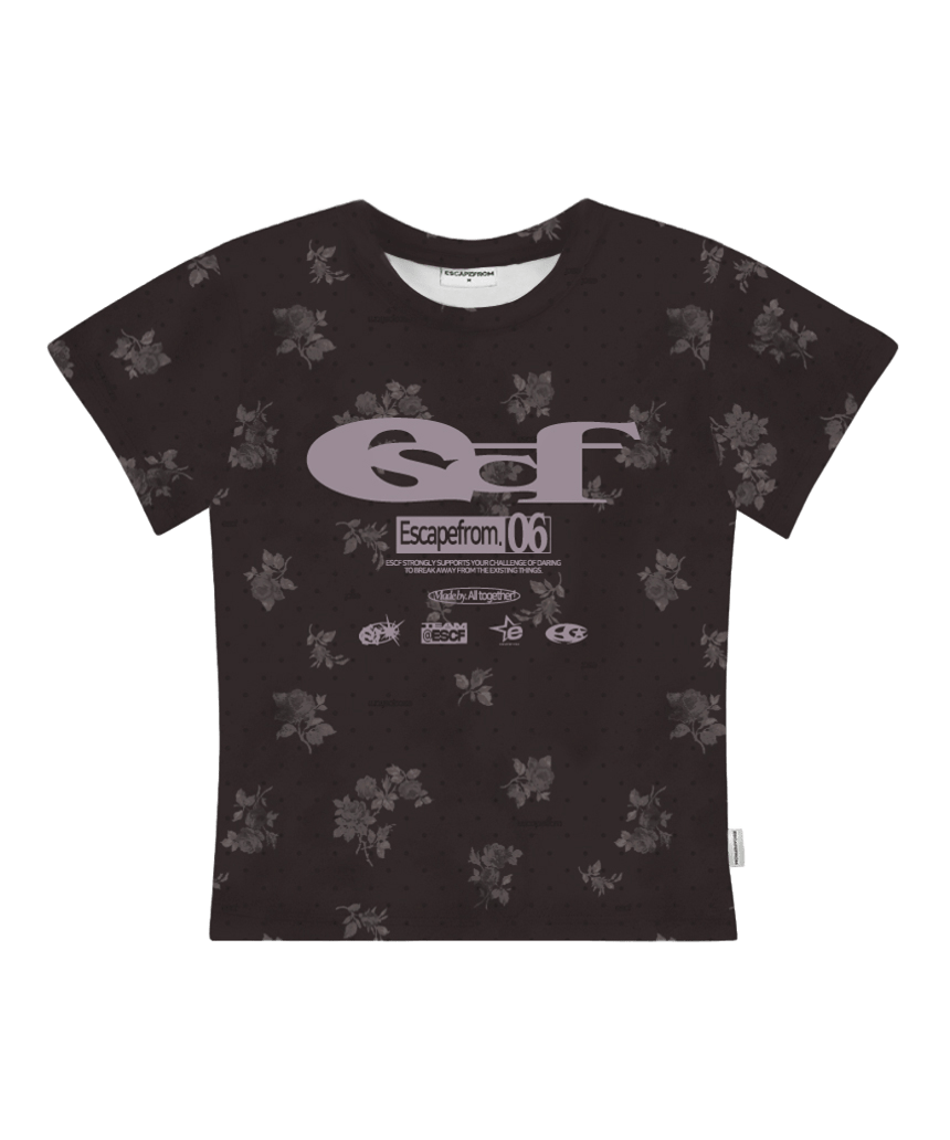 E261STS053RR Escapefrom ESCF Logo Collage Dusty Flower All-Over Print Slim Fit T-Shirt Brown