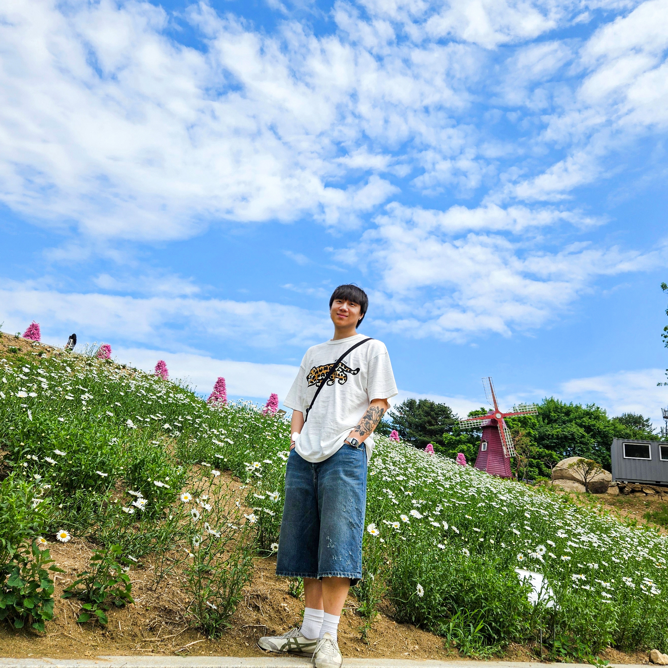 Onitsuka Tiger Mexico 66 SD Birch Green, ssstein Baggy Denim Shorts Indigo - 26SS 착용 스타일 - 4