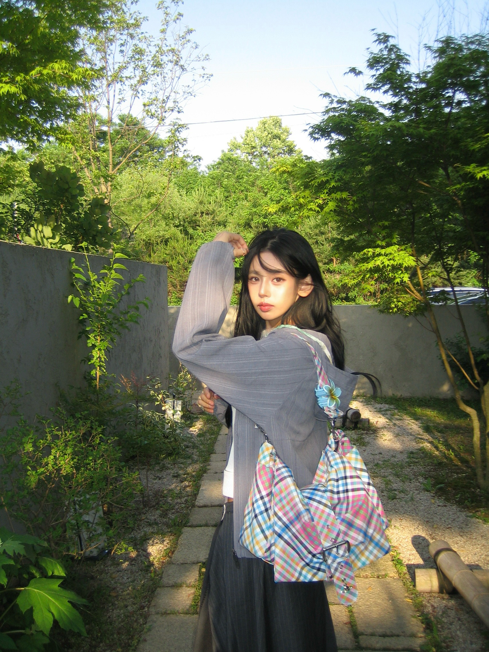 Polyteru Women Pleated Wrap Skirt Charcoal, [더블적립] Polyteru Women Peek Pocket Tee Light Gray 착용 스타일 - 7