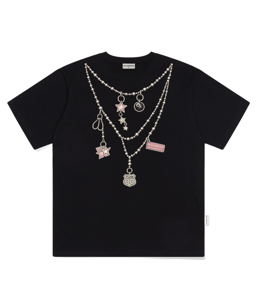 E261OTS133BK Escapefrom Kitsch Charm Necklace Print Oversized T-Shirt Black
