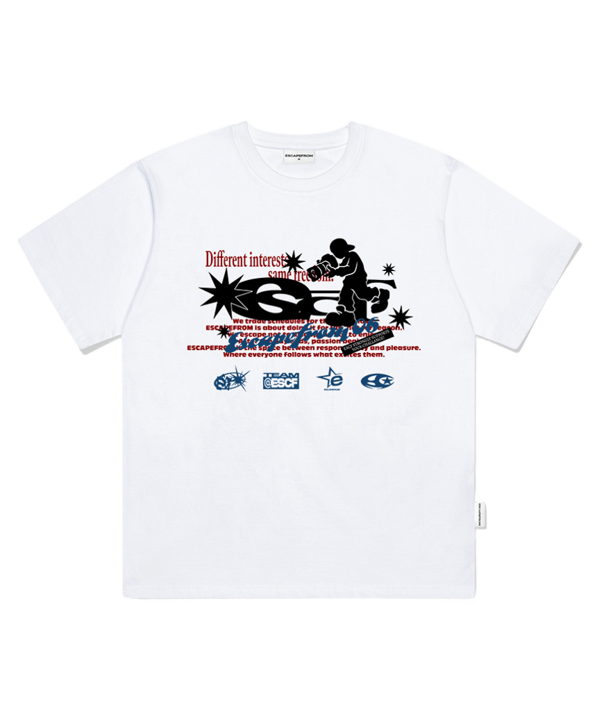 E261OTS055WH Escapefrom Photographer ESCF Logo Collage Print Oversized T-Shirt White