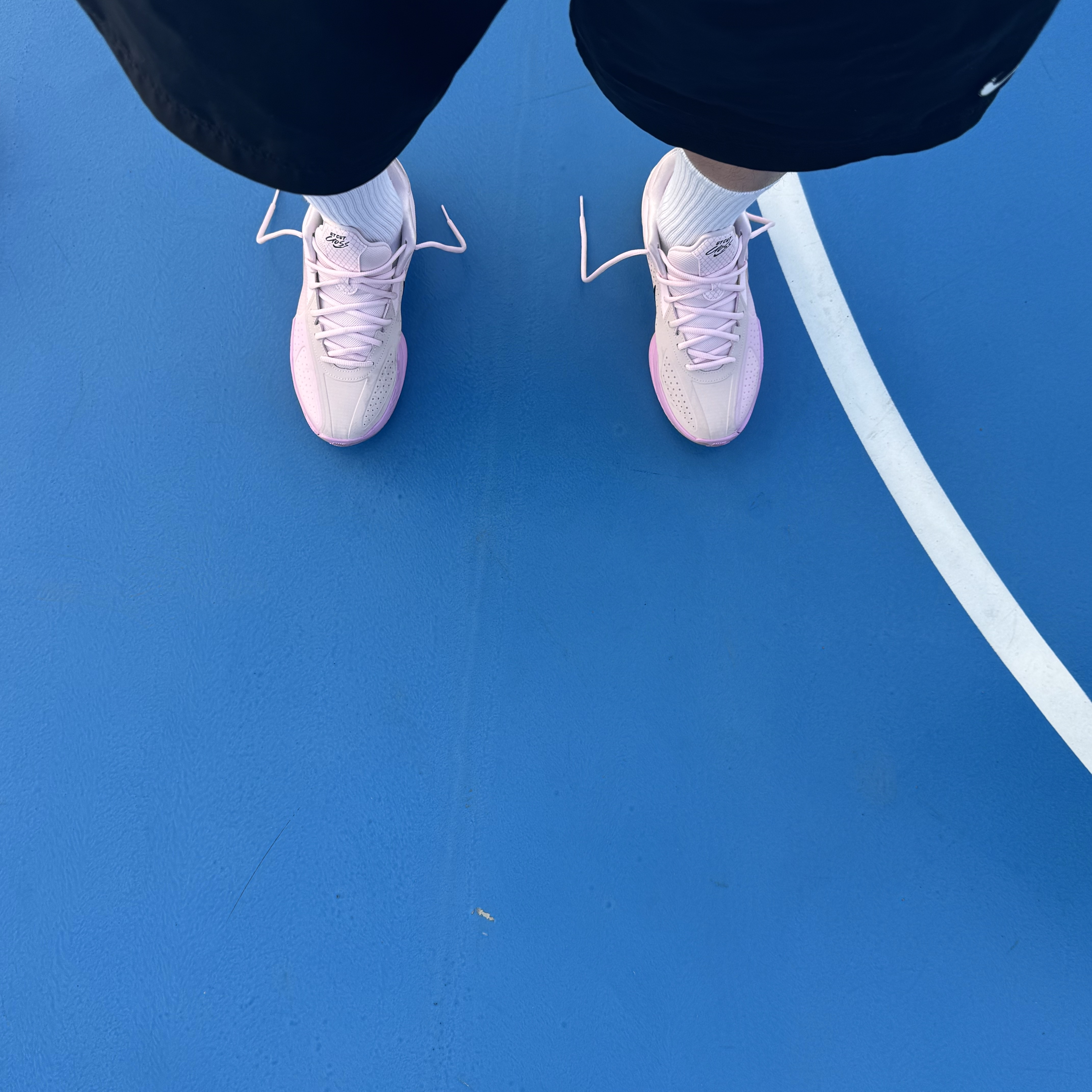 Nike G.T. Cut Cross EP White Barely Grape 착용 스타일