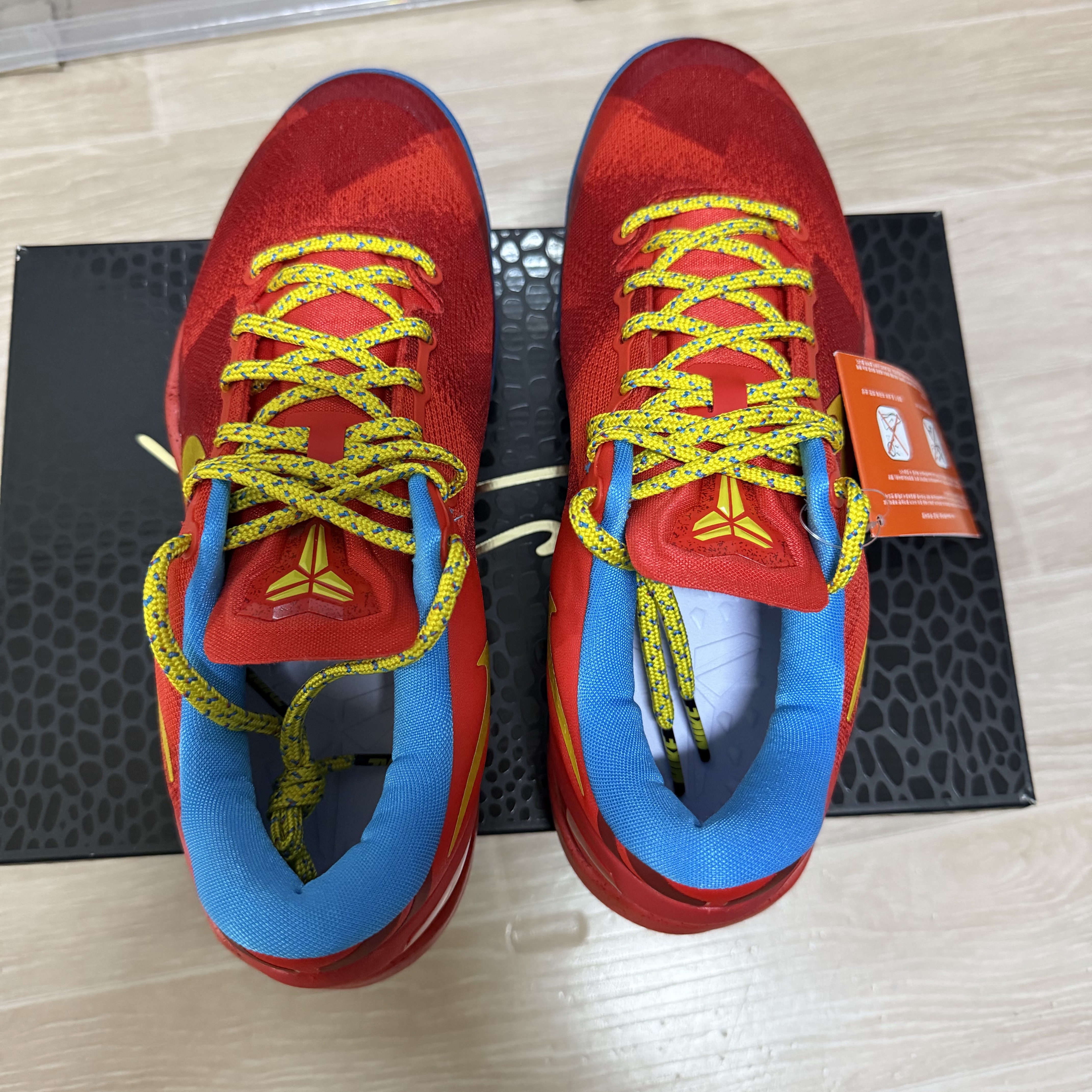 Nike Kobe 8 Protro Year of the Horse Light Crimson and Vivid Blue 착용 스타일 - 4