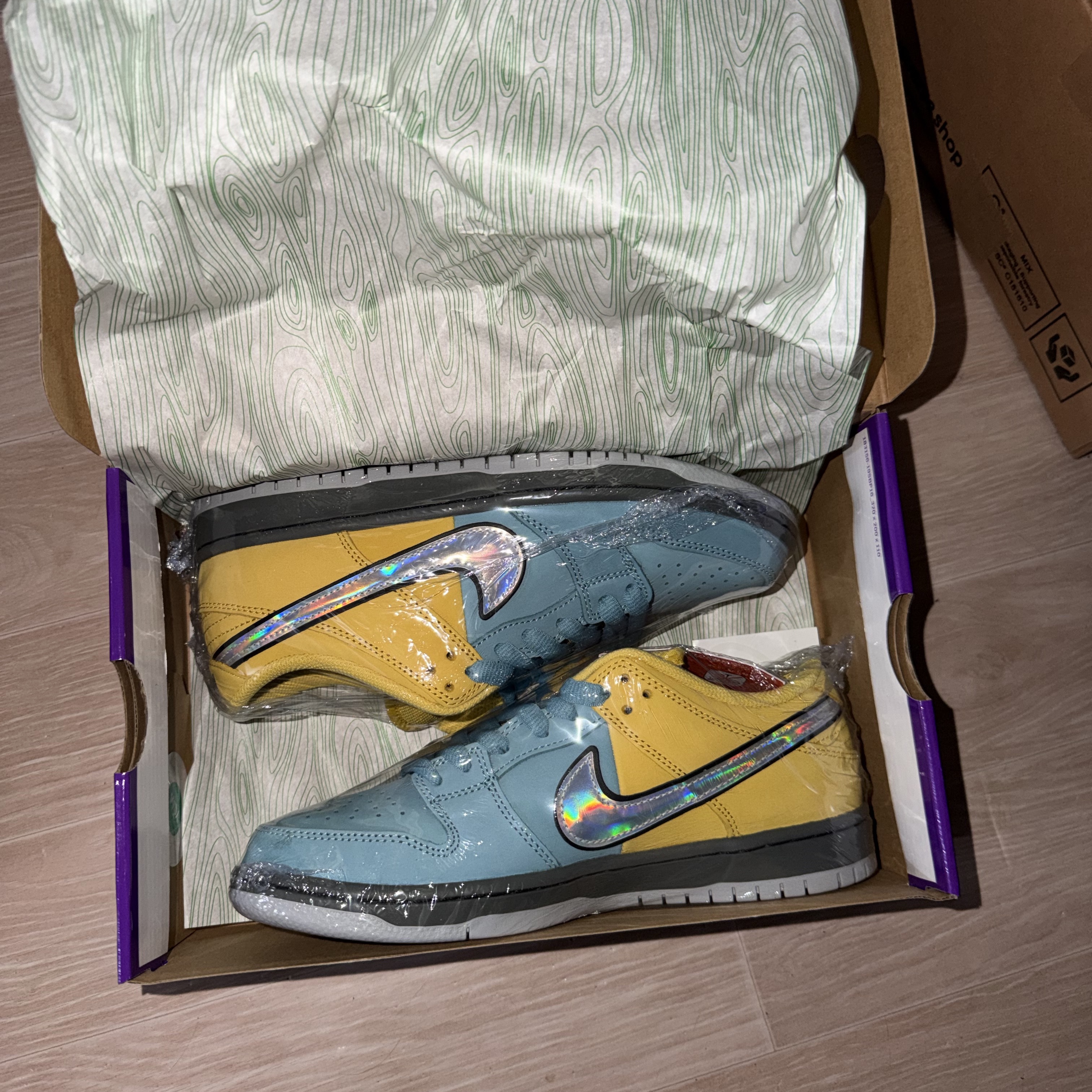 Nike SB Dunk Low Lightening and Denim Turquoise 착용 스타일 - 1