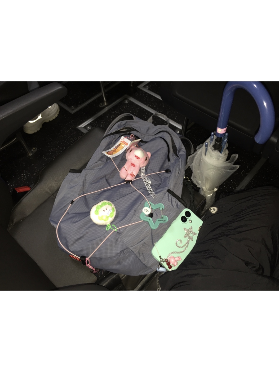 MAZIUNTITLED Roam Pack Navy 착용 스타일 - 5