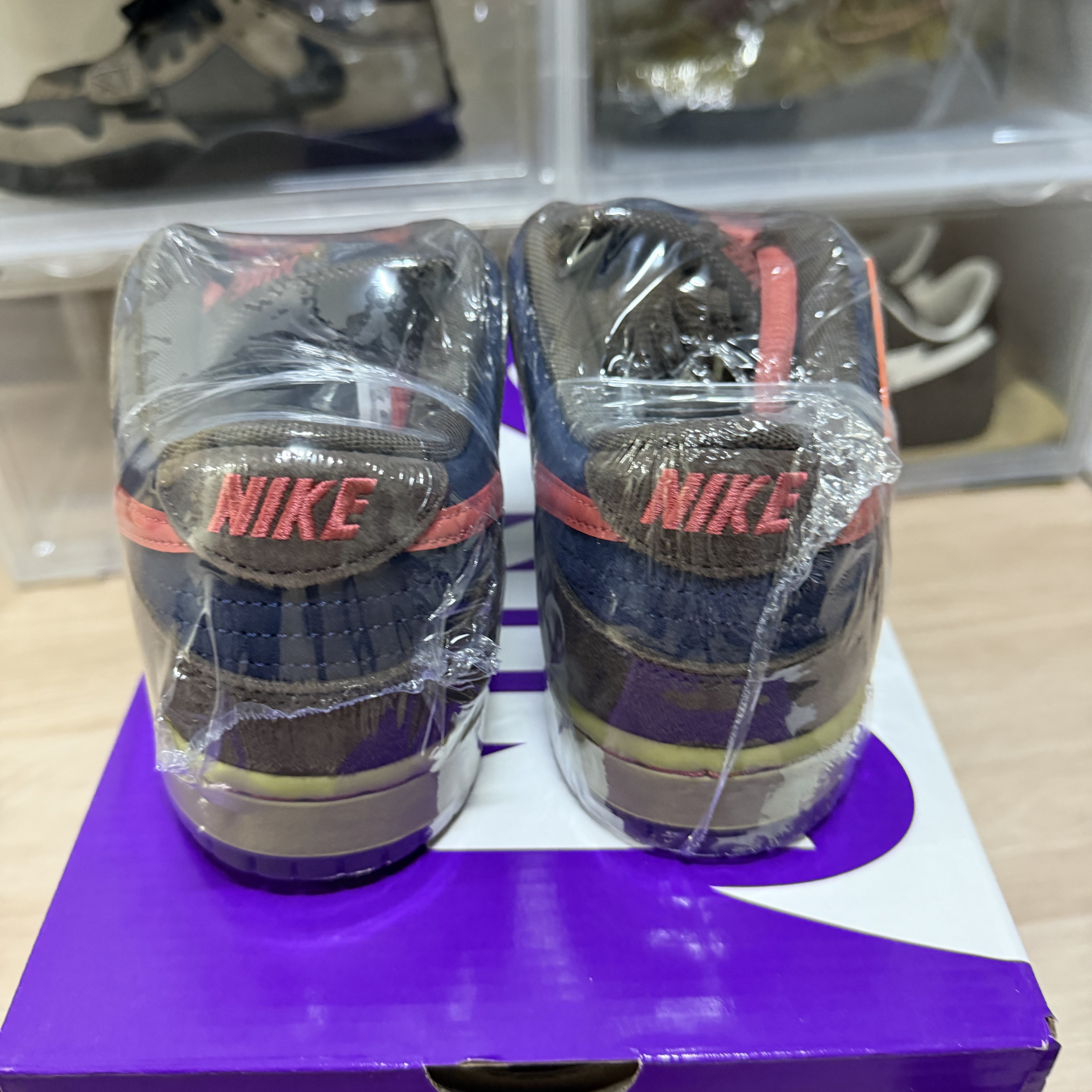 Nike SB Dunk Low Baroque Brown and Midnight Navy 착용 스타일 - 3
