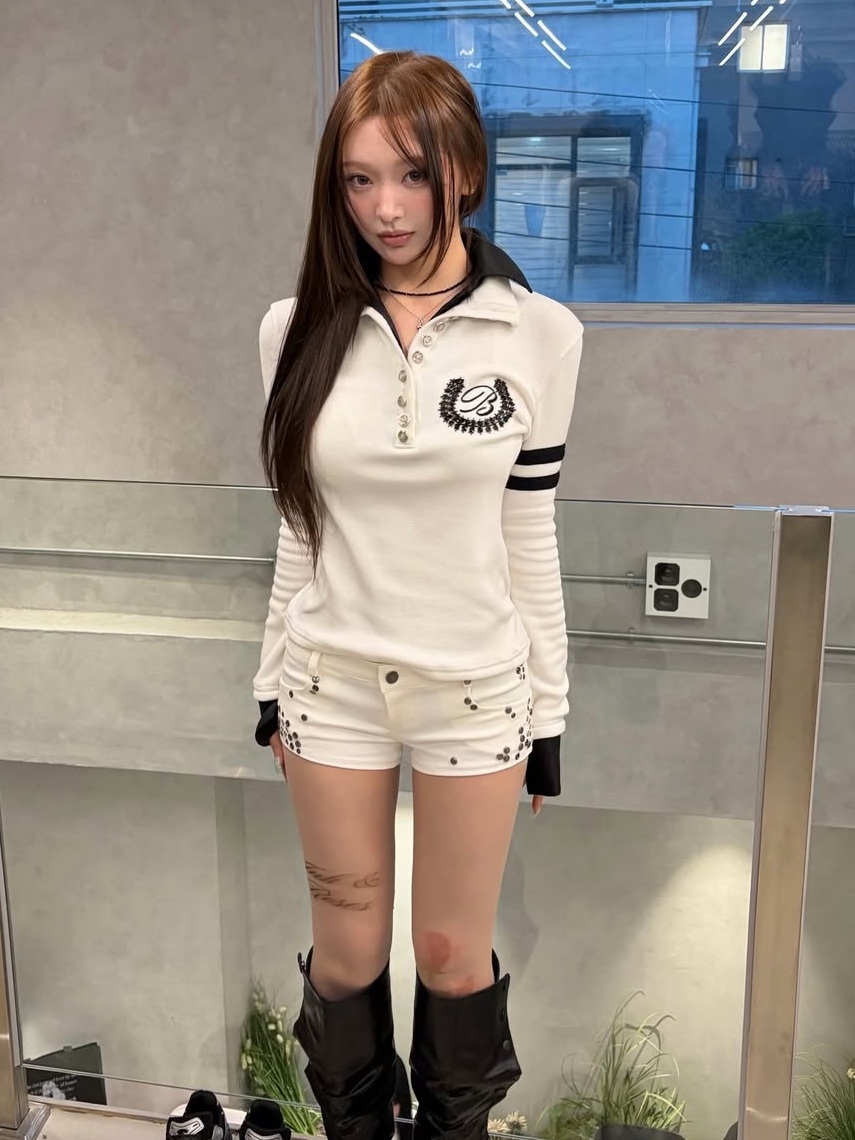 Bonnae Beaded Double Collar Top White, Bonnae Beaded Double Collar Top Black 착용 스타일