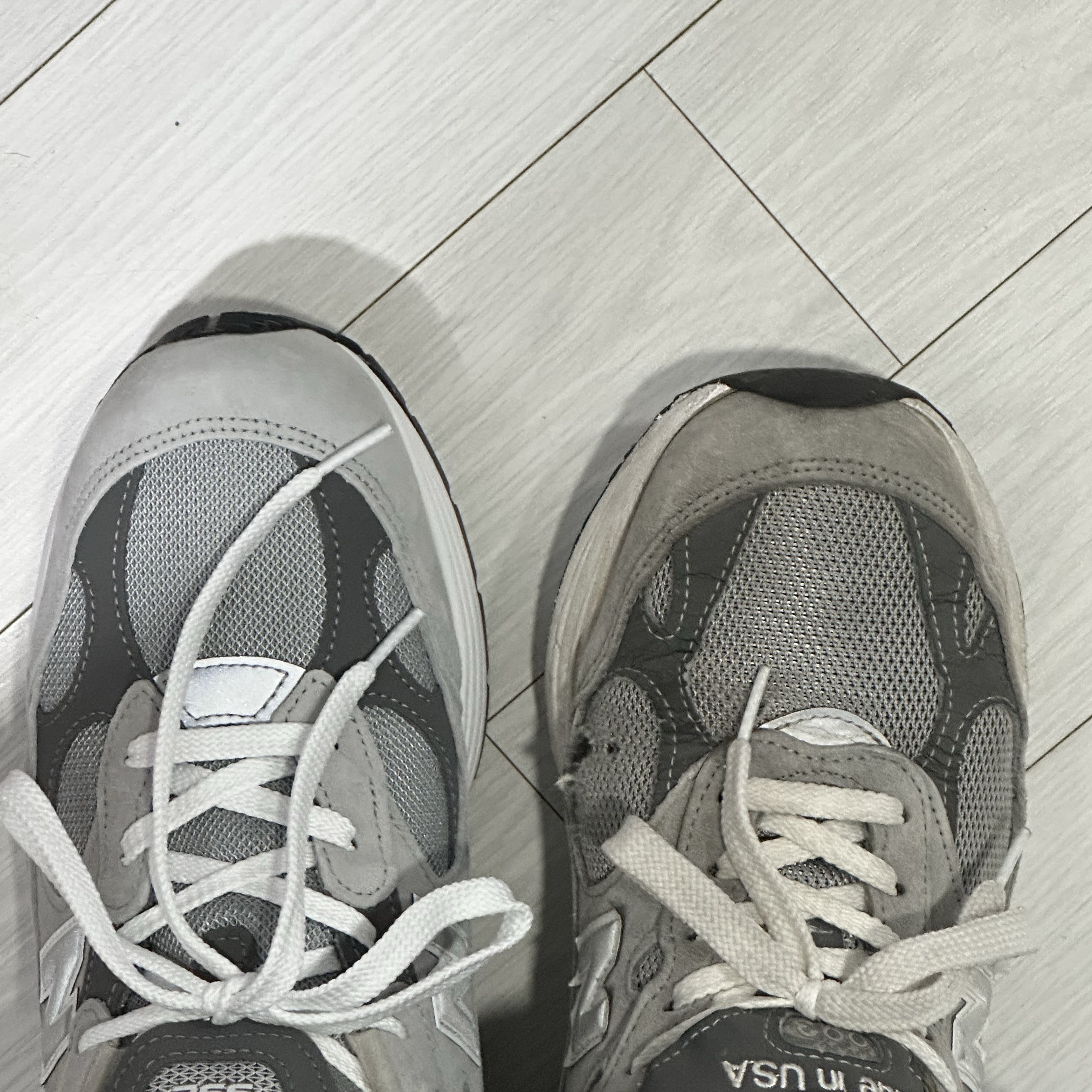 New Balance 992 Made in USA Core Grey Silver Metallic 착용 스타일 - 7